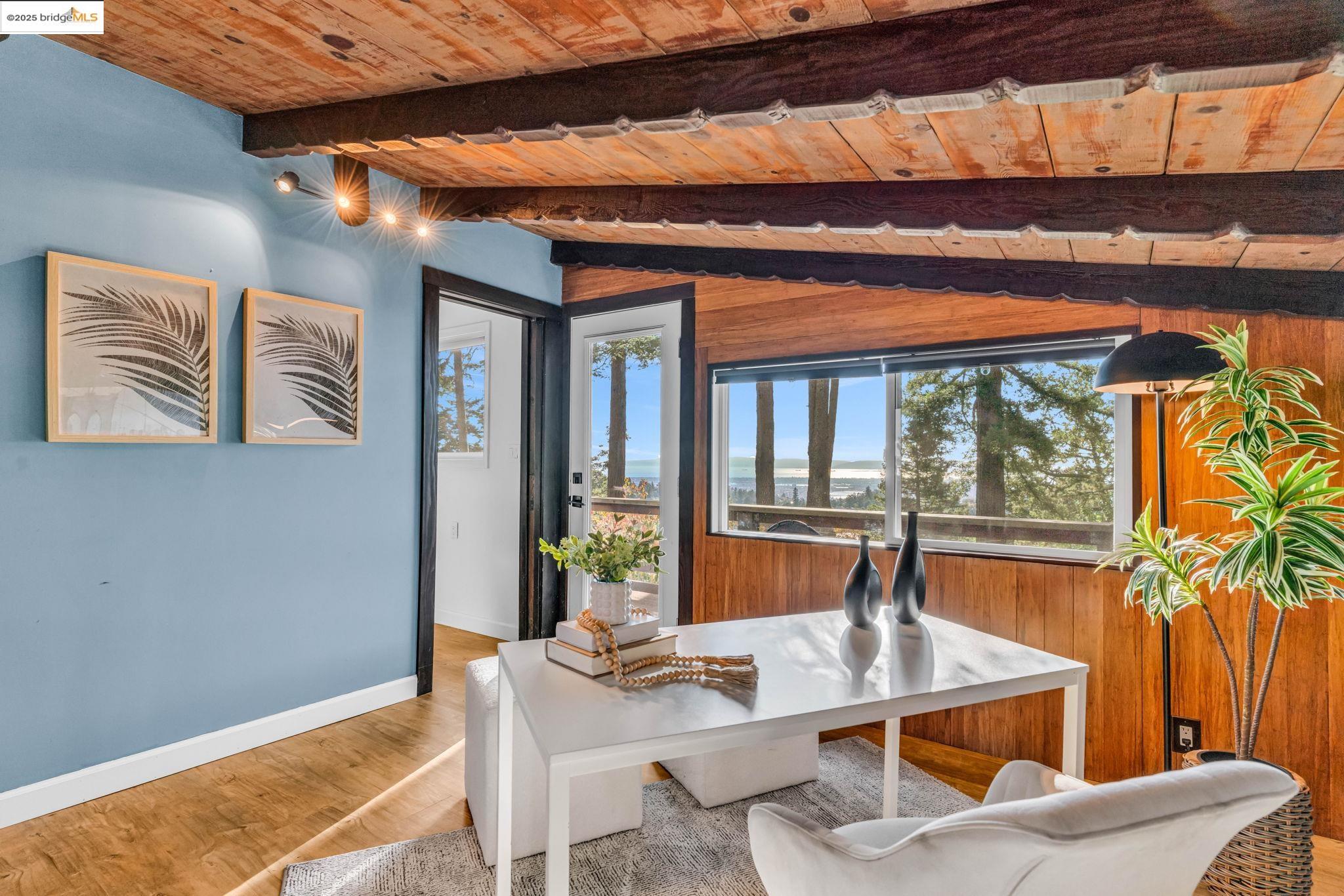 Detail Gallery Image 29 of 58 For 6141 Merriewood Dr, Oakland,  CA 94611 - 5 Beds | 4 Baths