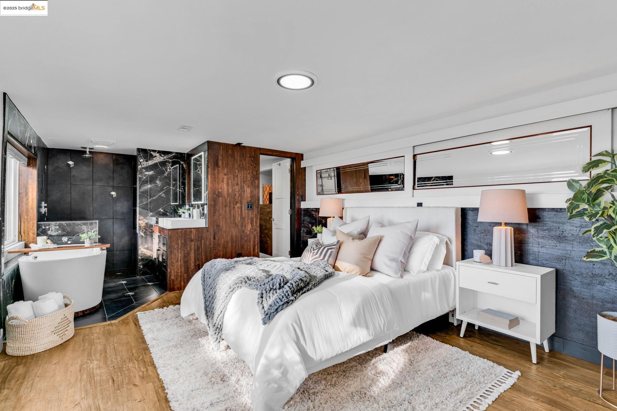 Detail Gallery Image 31 of 58 For 6141 Merriewood Dr, Oakland,  CA 94611 - 5 Beds | 4 Baths