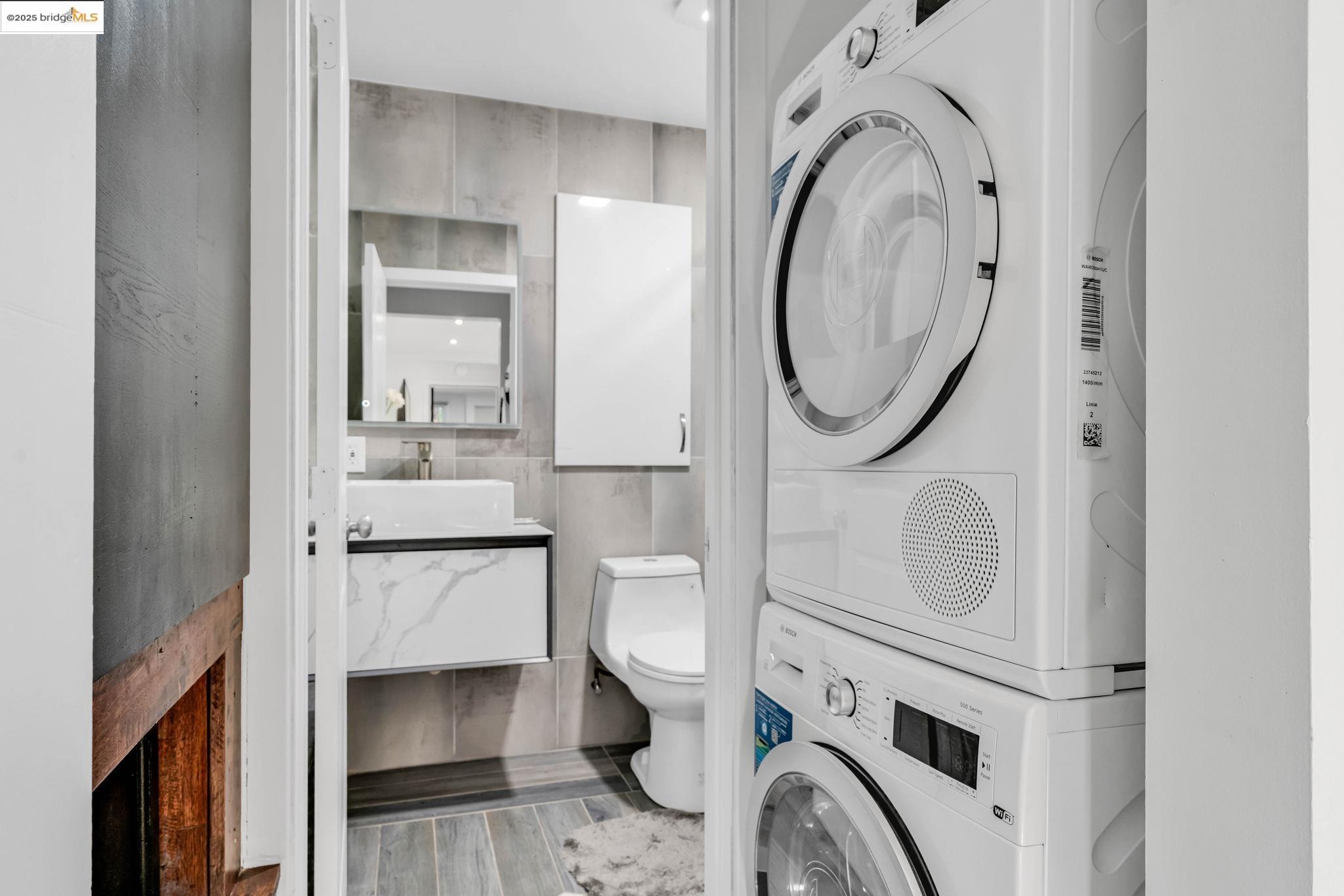 Detail Gallery Image 40 of 58 For 6141 Merriewood Dr, Oakland,  CA 94611 - 5 Beds | 4 Baths