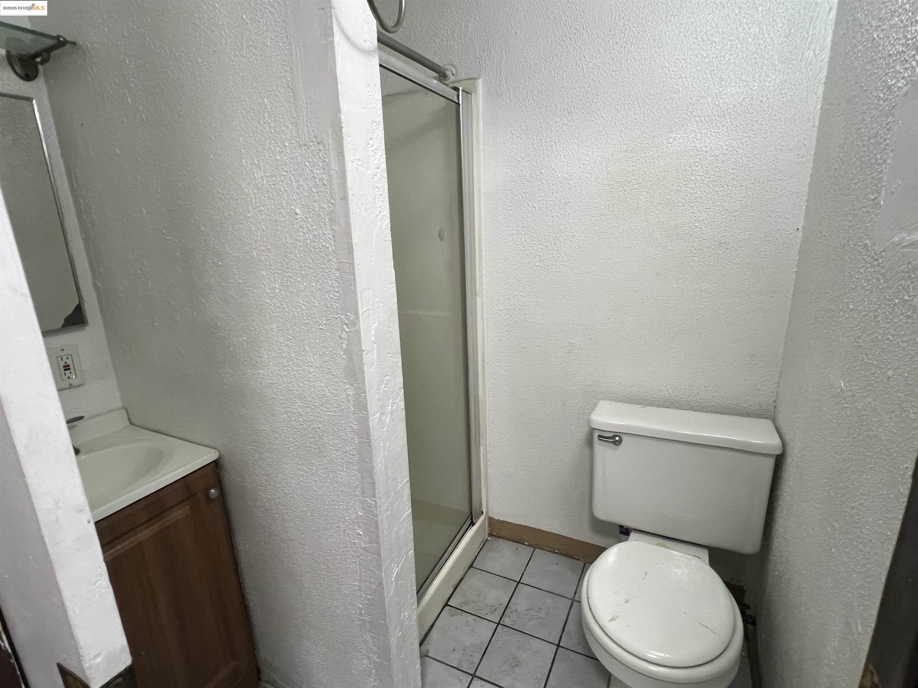 Detail Gallery Image 19 of 19 For 1993 38th Ave, Oakland,  CA 94601 - – Beds | – Baths