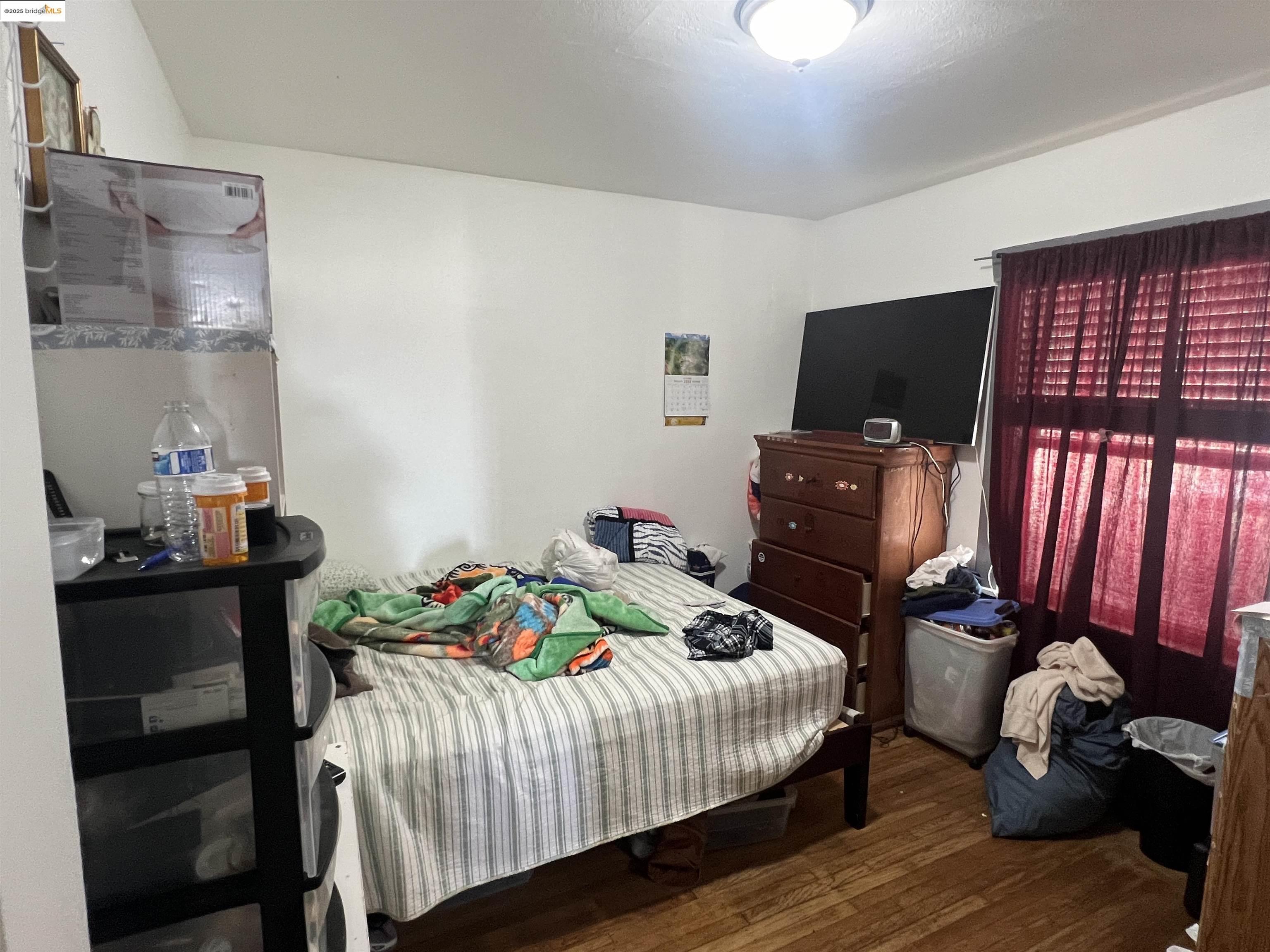 Detail Gallery Image 7 of 19 For 1993 38th Ave, Oakland,  CA 94601 - – Beds | – Baths