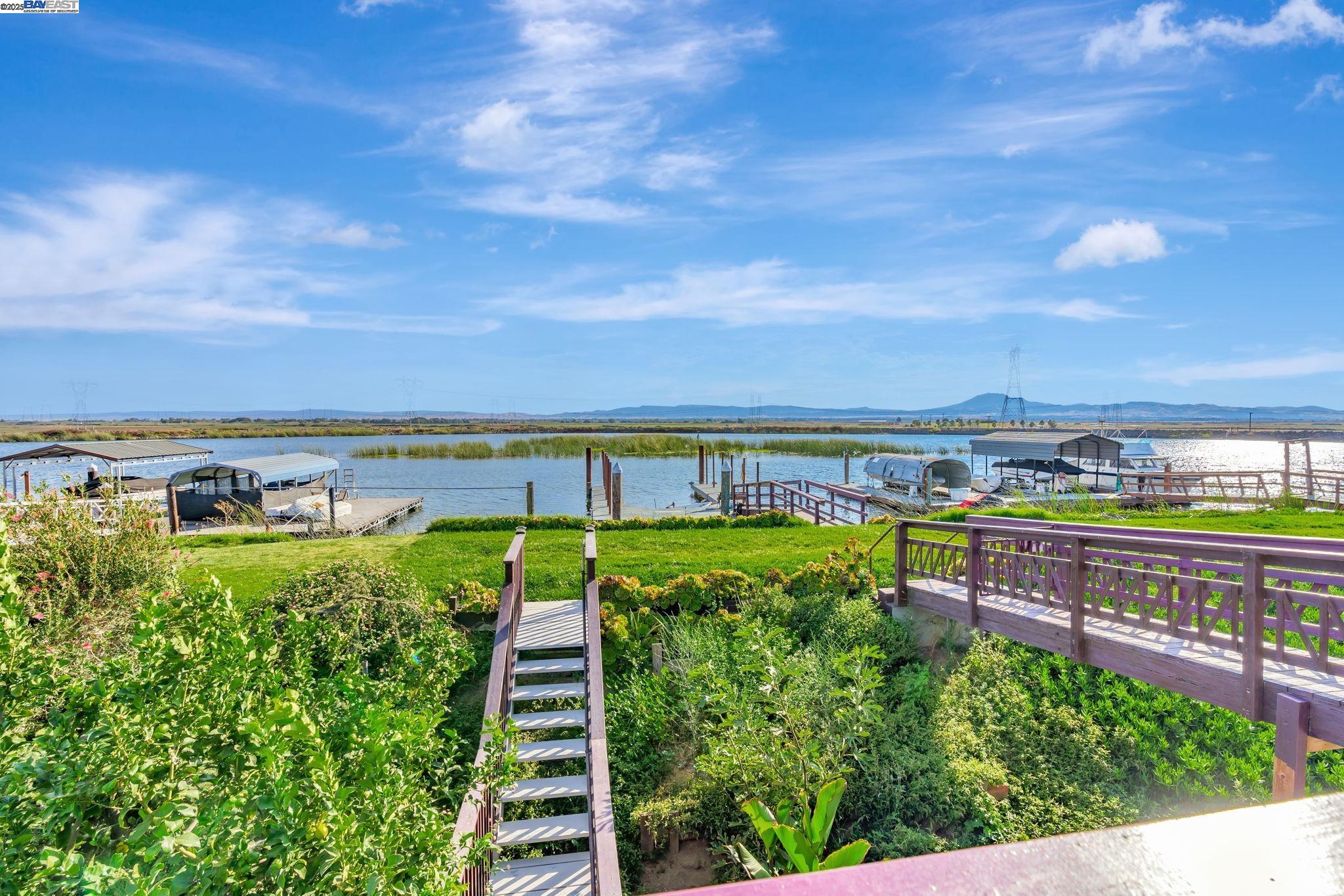Detail Gallery Image 35 of 56 For 71 Taylor Pl, Bethel Island,  CA 94511 - 4 Beds | 2/1 Baths