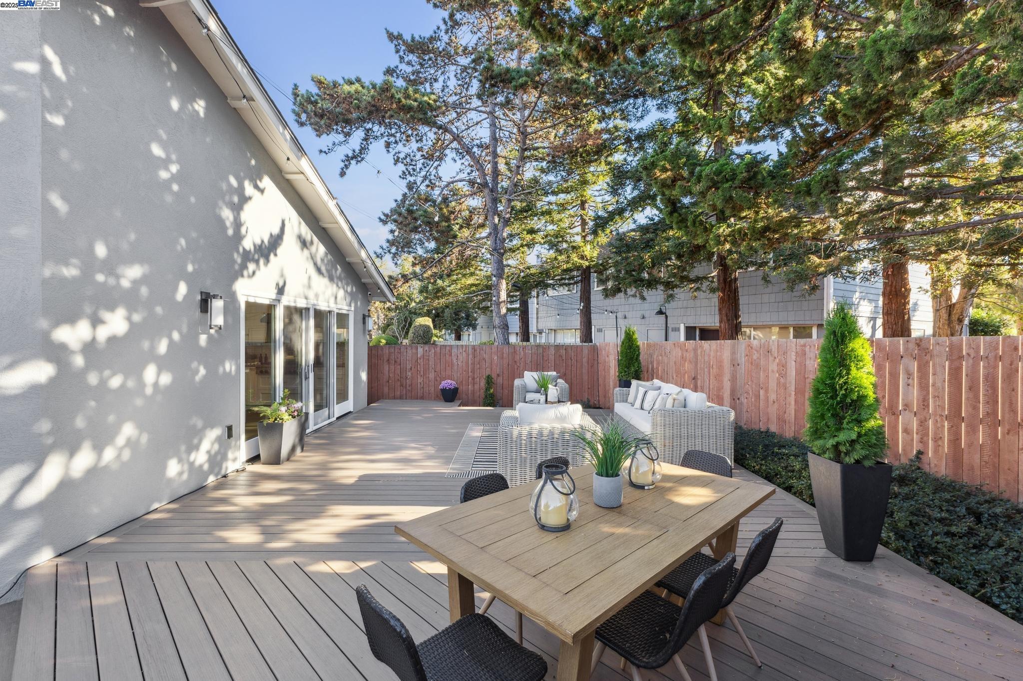 Detail Gallery Image 36 of 58 For 927 Fountain St, Alameda,  CA 94501 - 4 Beds | 3 Baths