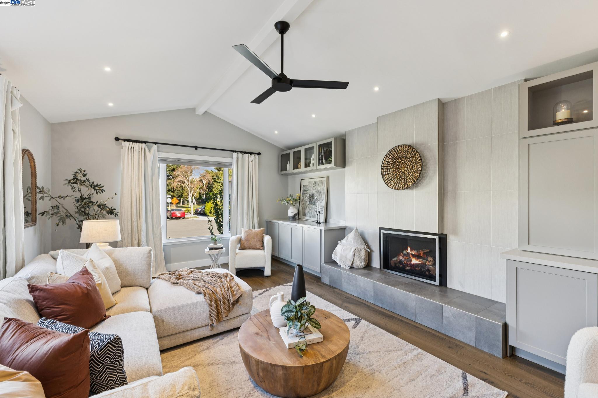 Detail Gallery Image 6 of 58 For 927 Fountain St, Alameda,  CA 94501 - 4 Beds | 3 Baths