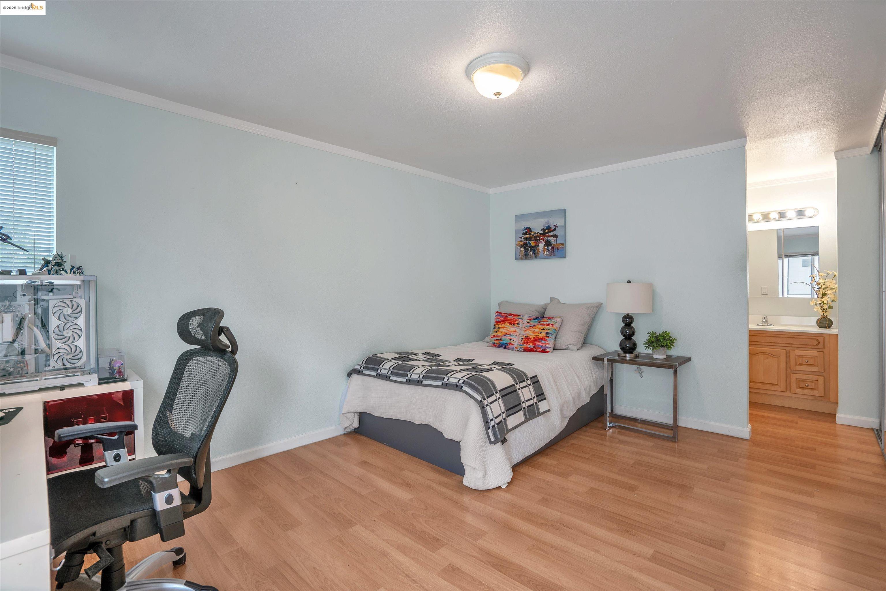 Detail Gallery Image 13 of 25 For 15 Mateo Ave #7,  Millbrae,  CA 94030 - 2 Beds | 2 Baths