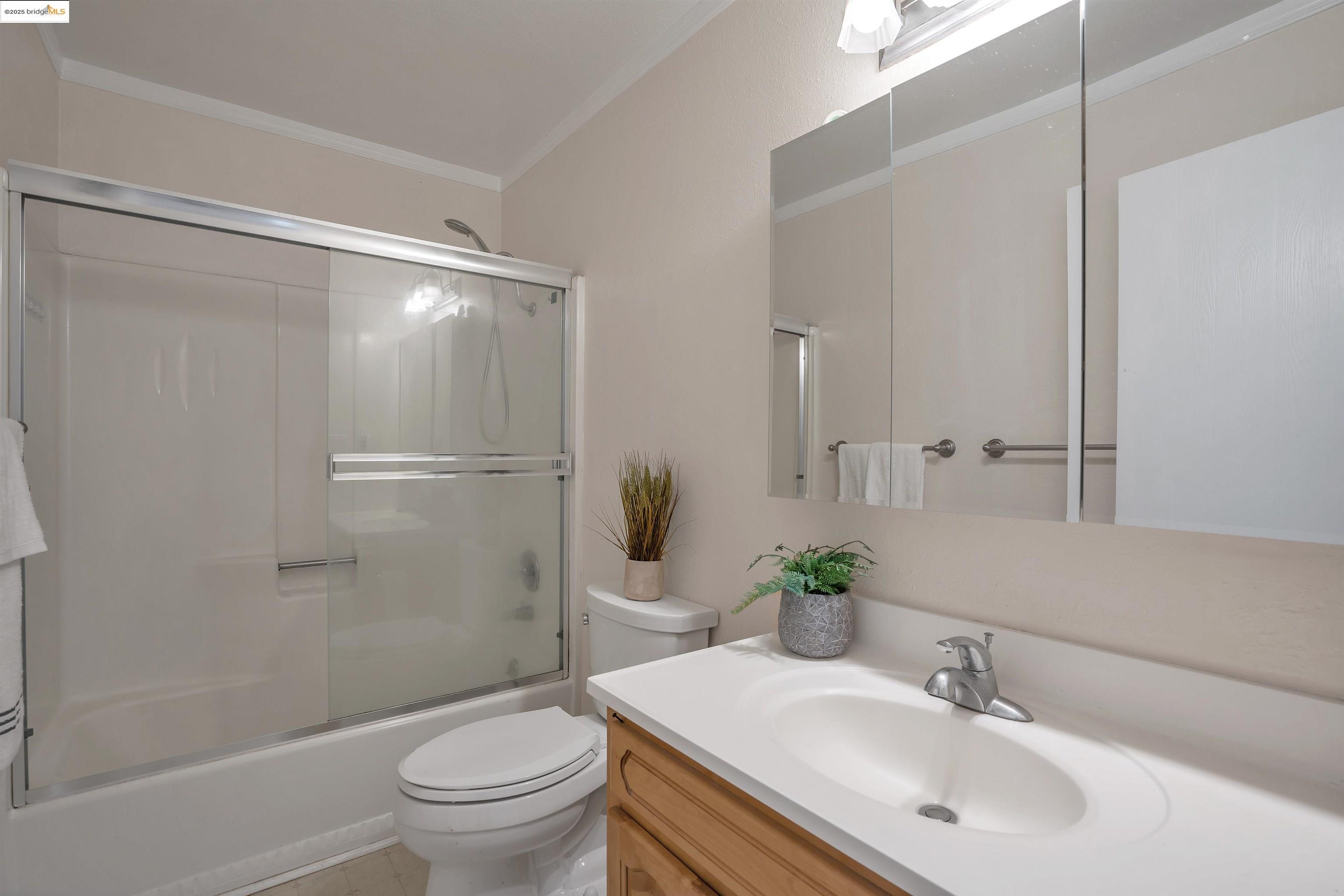 Detail Gallery Image 17 of 25 For 15 Mateo Ave #7,  Millbrae,  CA 94030 - 2 Beds | 2 Baths