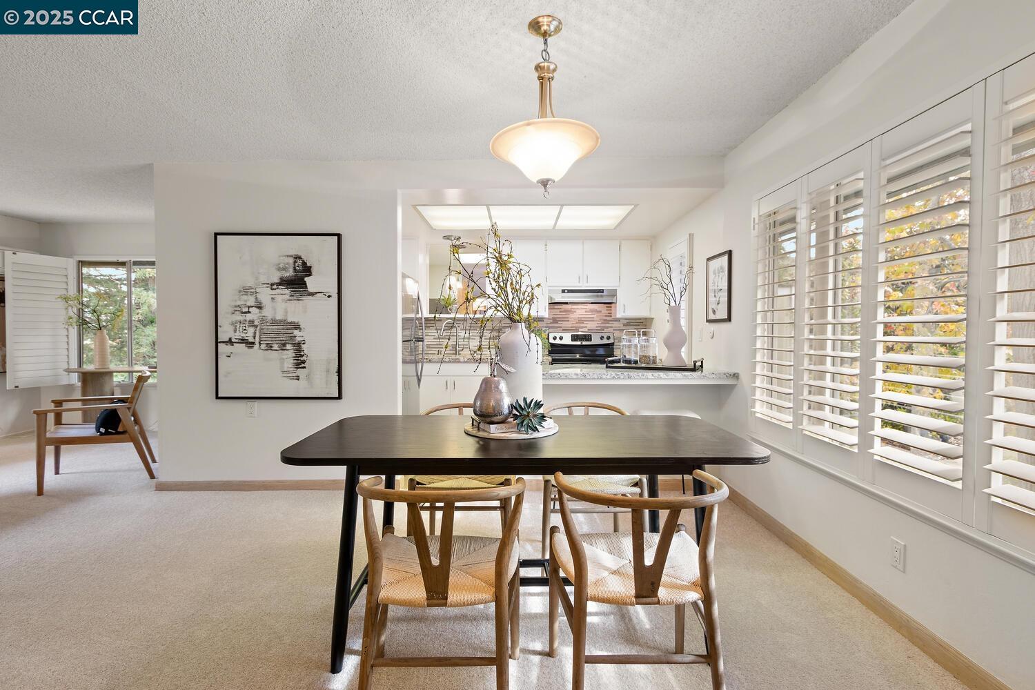 Detail Gallery Image 4 of 55 For 1501 Skycrest Dr #3,  Walnut Creek,  CA 94595 - 1 Beds | 1 Baths