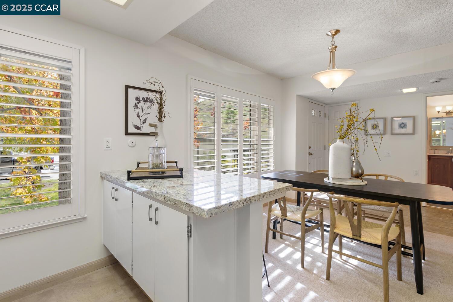 Detail Gallery Image 8 of 55 For 1501 Skycrest Dr #3,  Walnut Creek,  CA 94595 - 1 Beds | 1 Baths