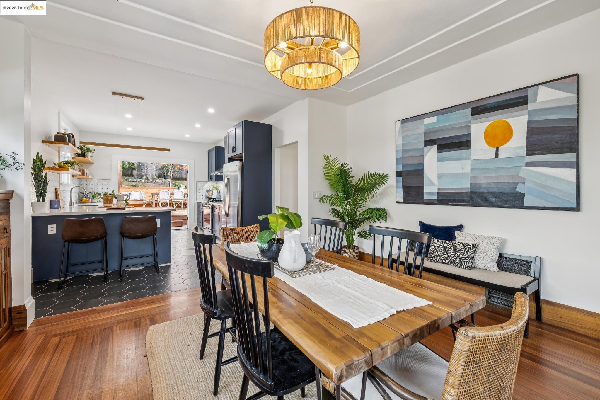 Detail Gallery Image 20 of 60 For 574 Weldon Ave, Oakland,  CA 94610 - 3 Beds | 2/1 Baths