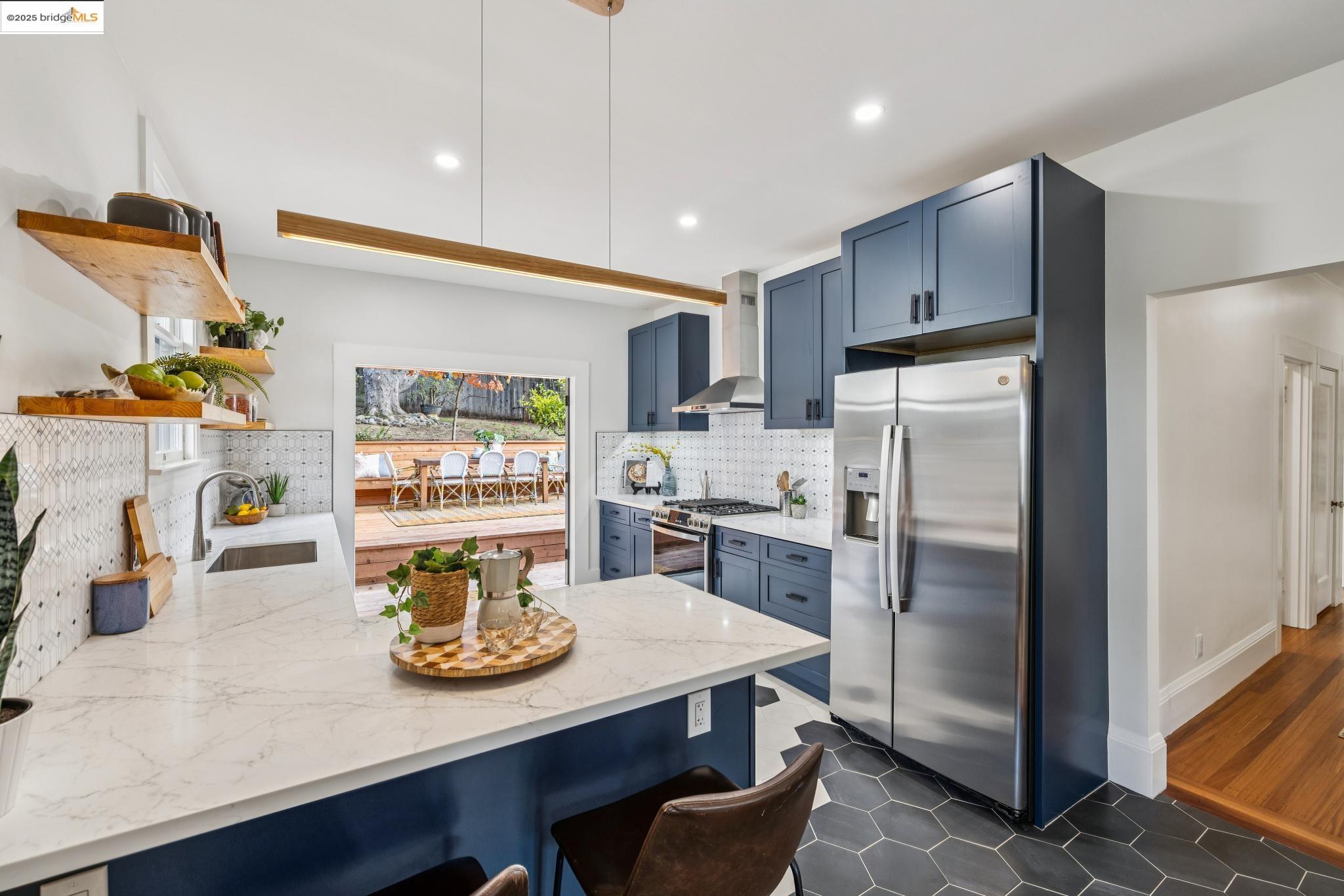 Detail Gallery Image 24 of 60 For 574 Weldon Ave, Oakland,  CA 94610 - 3 Beds | 2/1 Baths