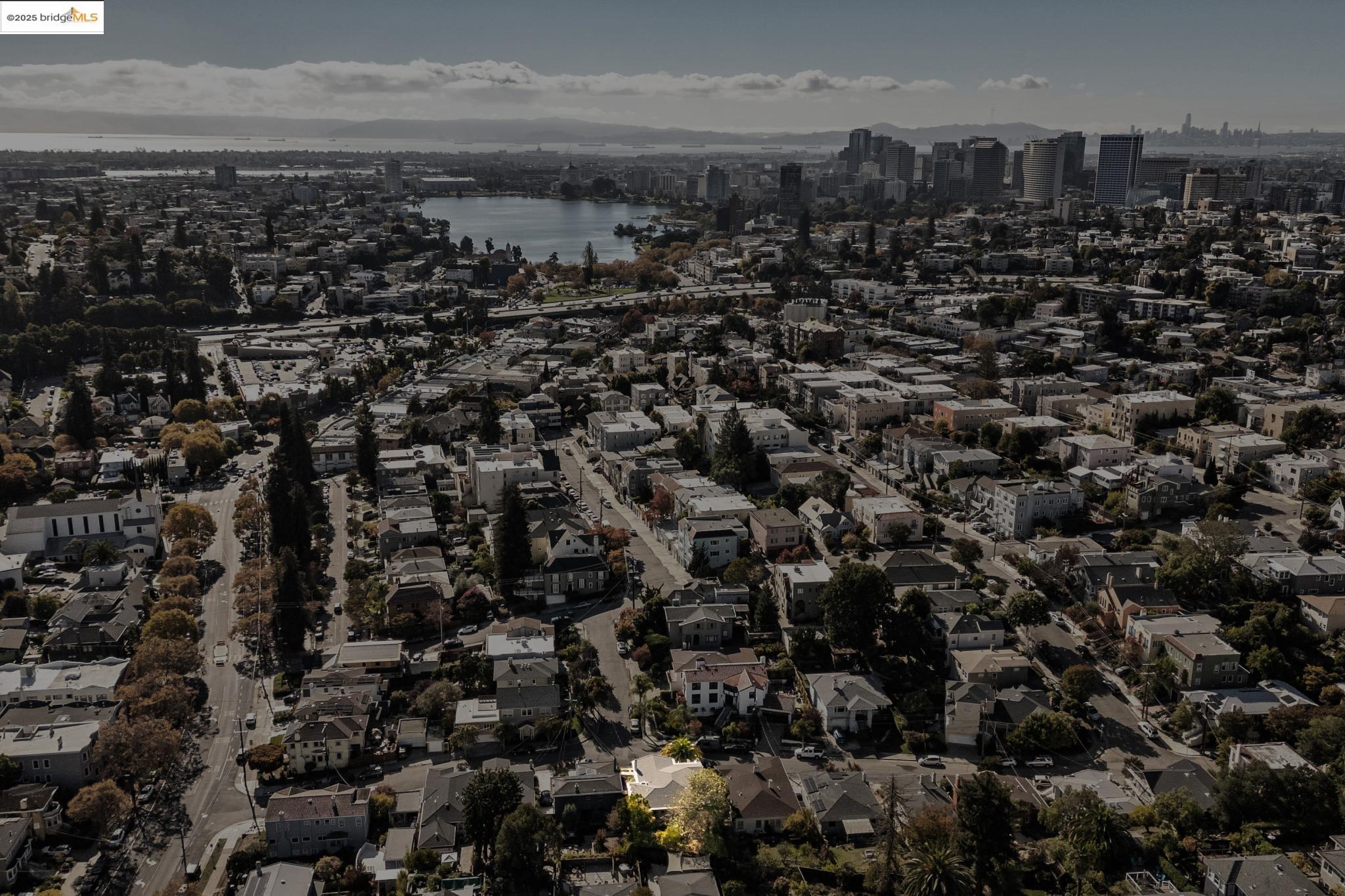 Detail Gallery Image 57 of 60 For 574 Weldon Ave, Oakland,  CA 94610 - 3 Beds | 2/1 Baths