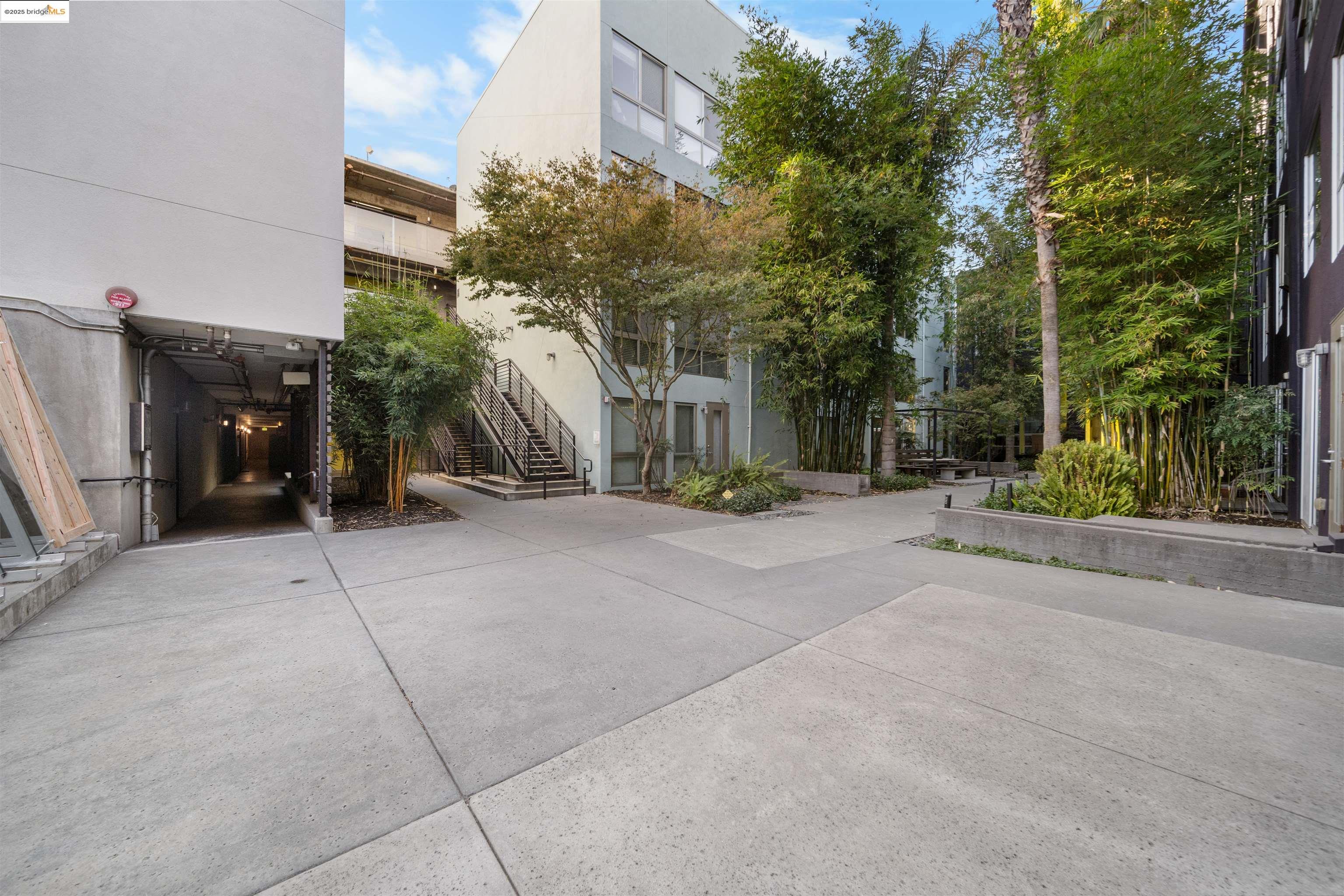 Detail Gallery Image 17 of 25 For 1201 Pine St #363,  Oakland,  CA 94607-1469 - 1 Beds | 1 Baths