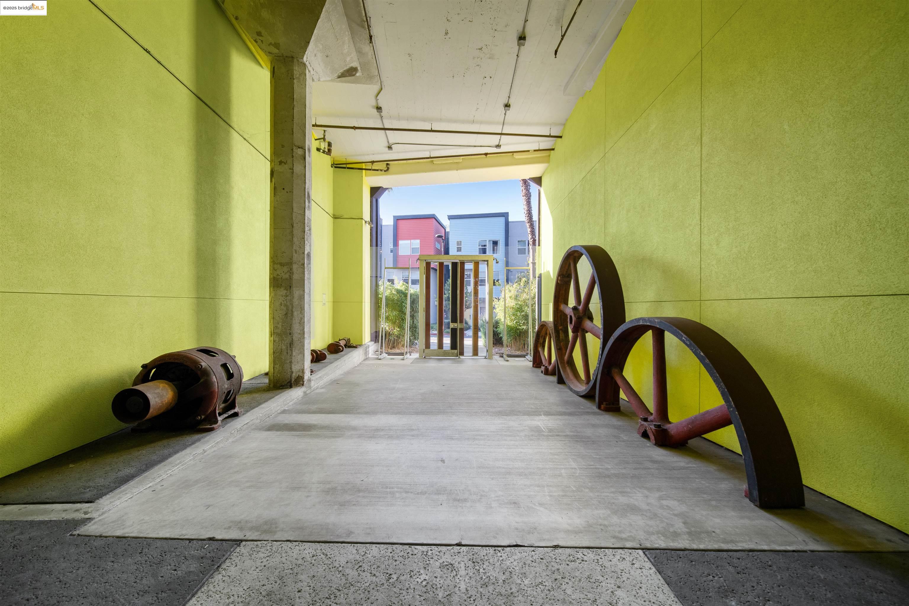 Detail Gallery Image 19 of 25 For 1201 Pine St #363,  Oakland,  CA 94607-1469 - 1 Beds | 1 Baths