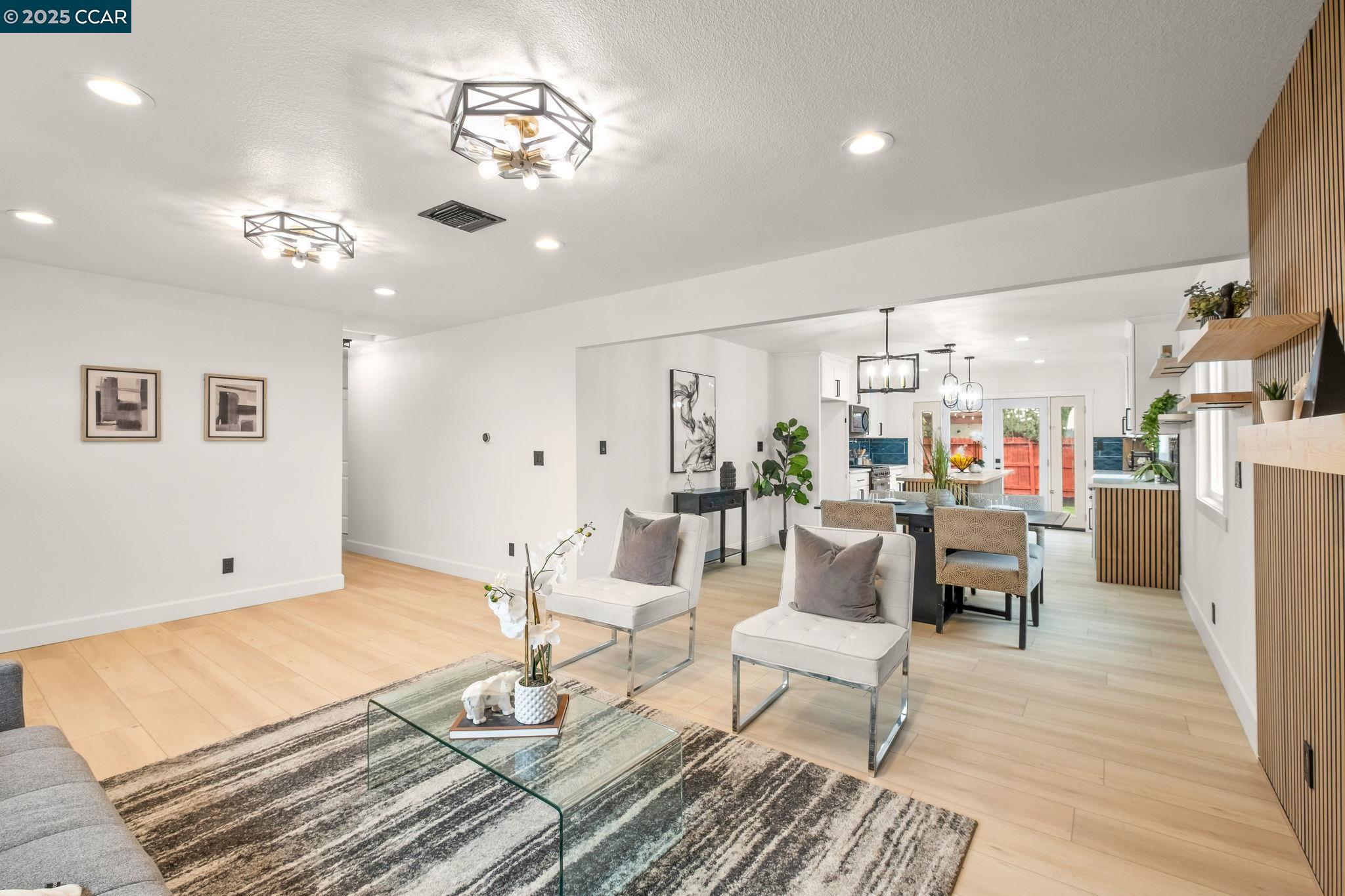 Detail Gallery Image 11 of 45 For 1633 Duncan Dr, Tracy,  CA 95376 - 4 Beds | 2 Baths