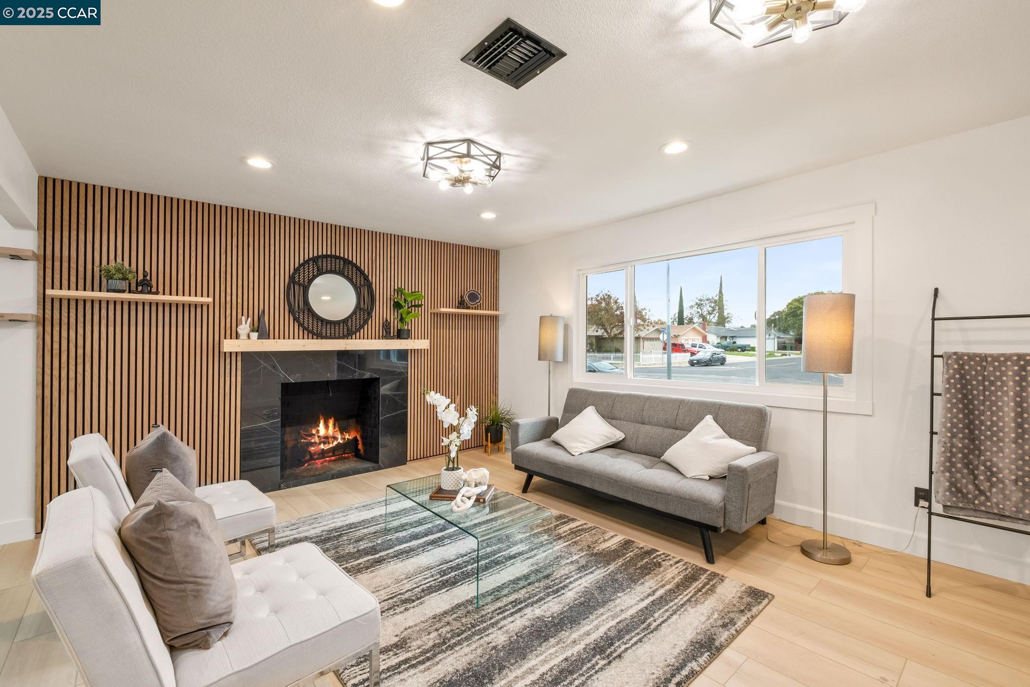 Detail Gallery Image 9 of 45 For 1633 Duncan Dr, Tracy,  CA 95376 - 4 Beds | 2 Baths