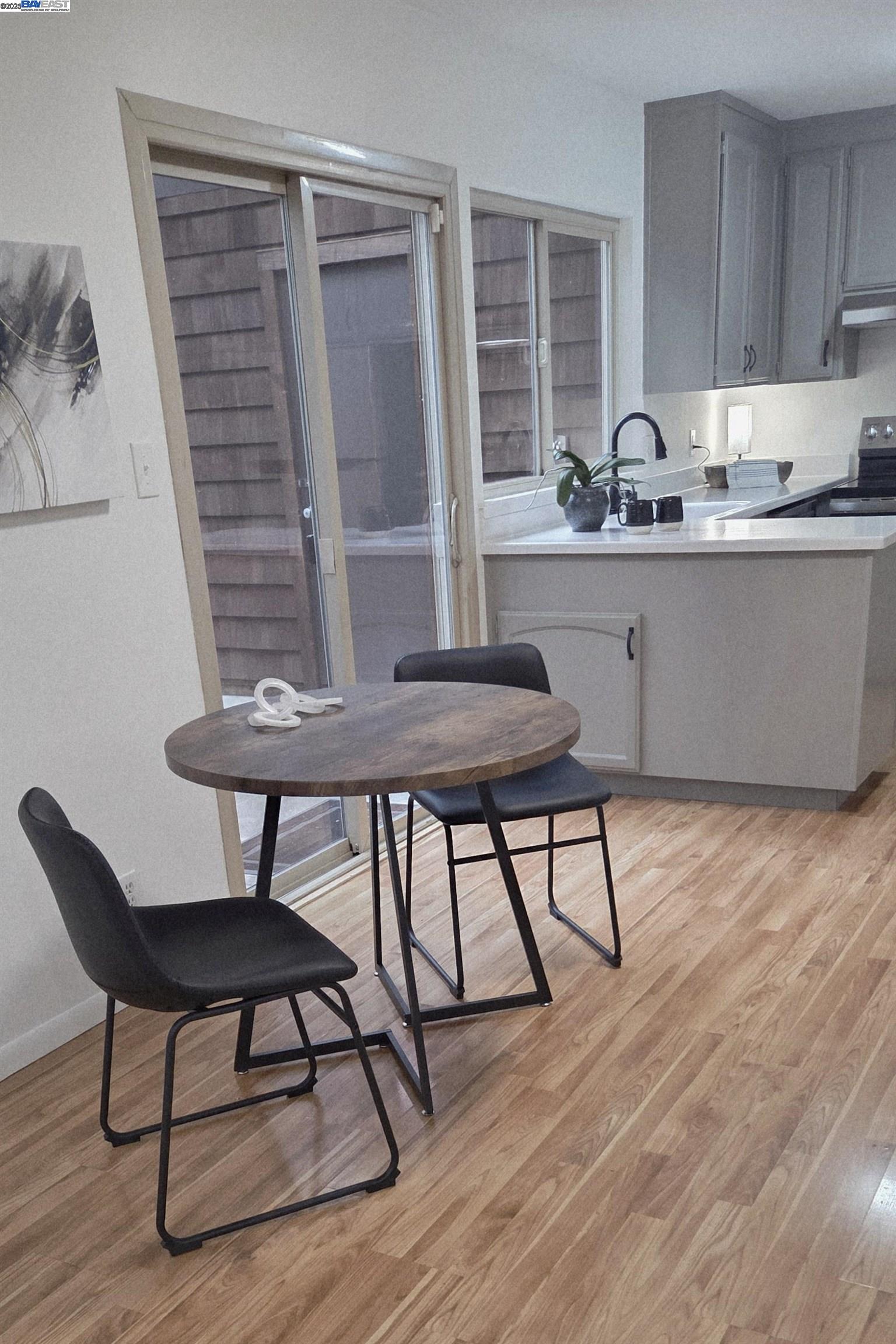 Detail Gallery Image 16 of 46 For 4119 Ravenwood Pl, Castro Valley,  CA 94546 - 2 Beds | 1 Baths