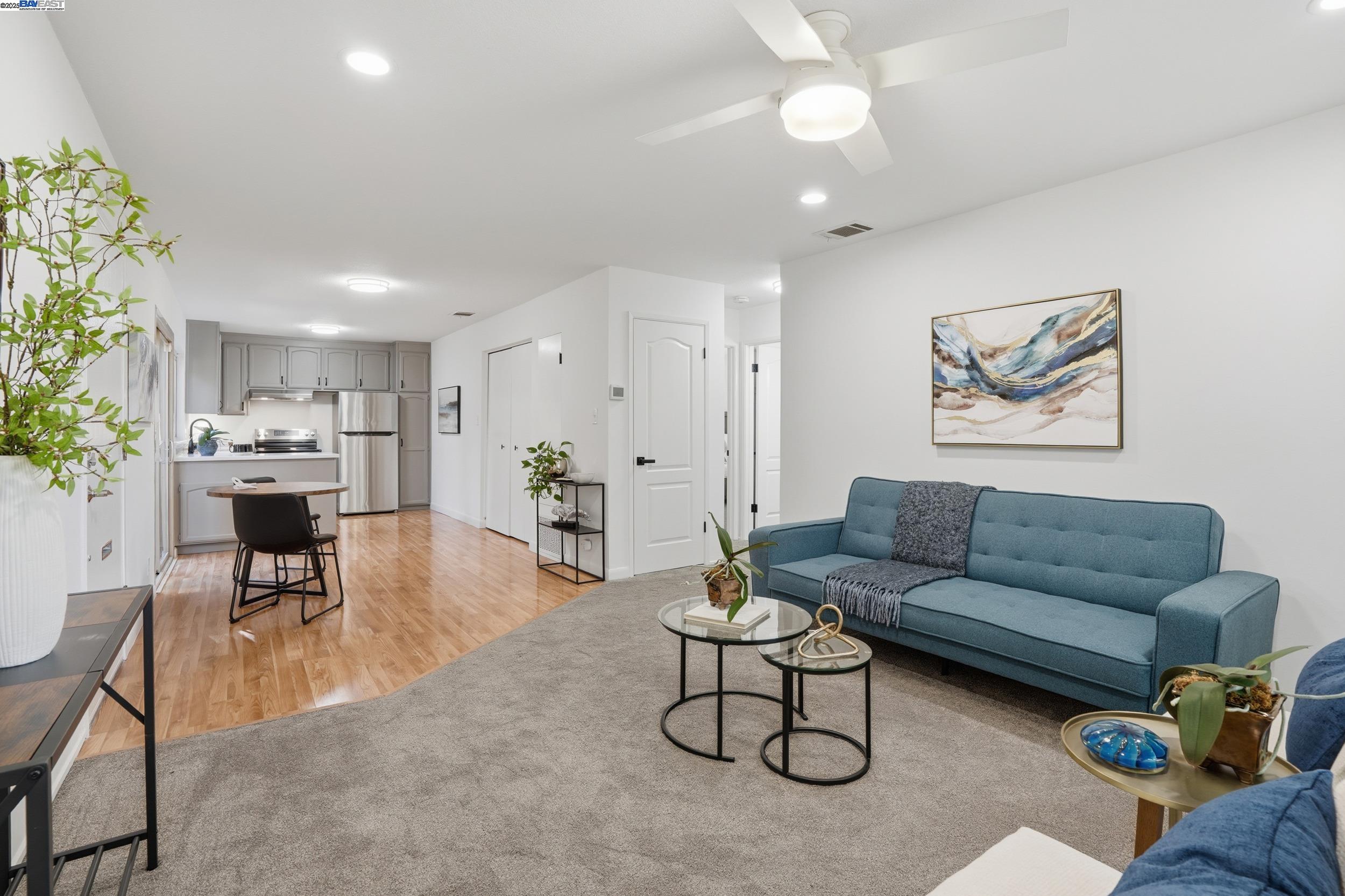 Detail Gallery Image 8 of 46 For 4119 Ravenwood Pl, Castro Valley,  CA 94546 - 2 Beds | 1 Baths