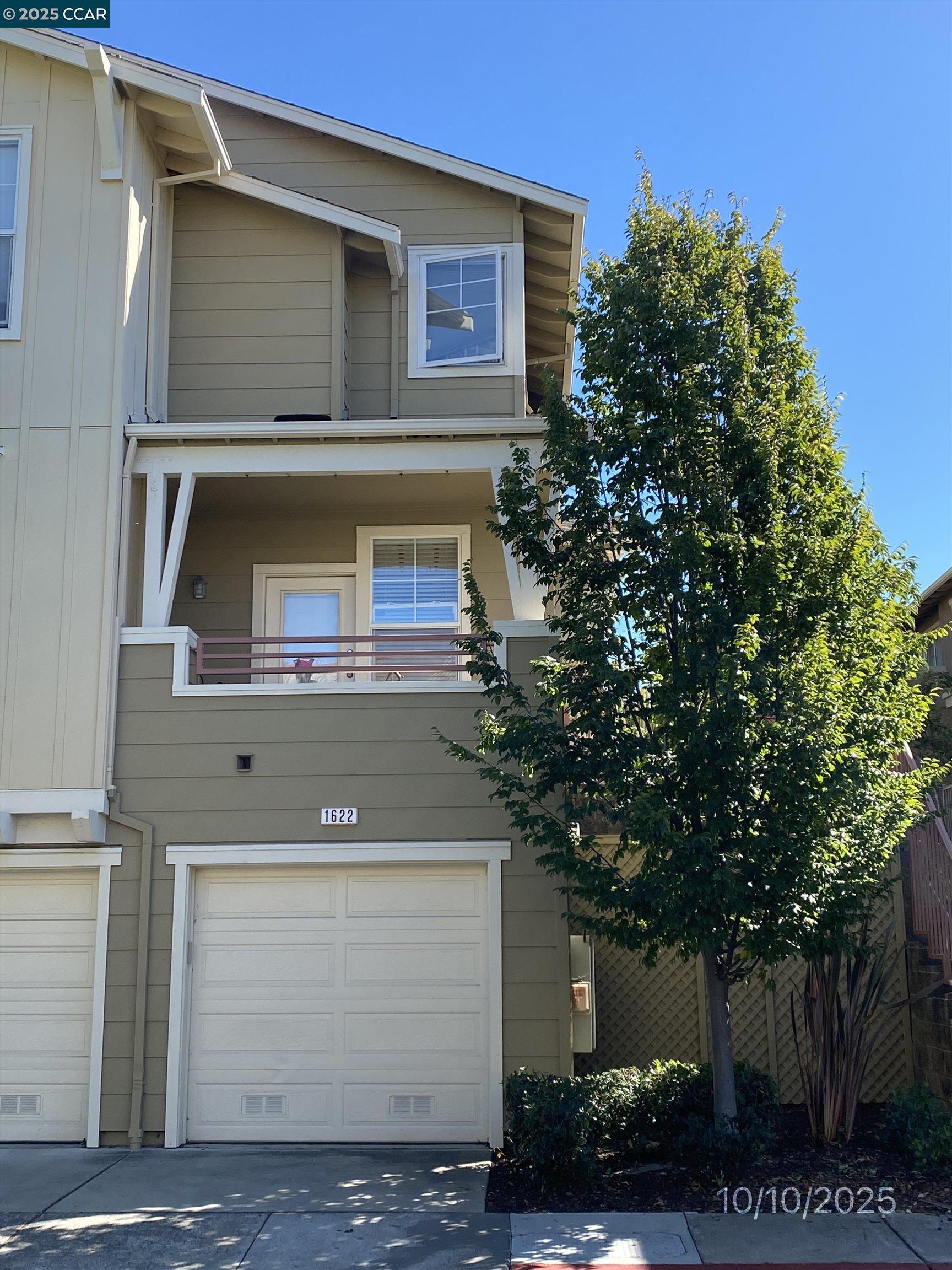 Detail Gallery Image 6 of 10 For 1622 Tucker St #66,  Oakland,  CA 94603 - 2 Beds | 1/1 Baths