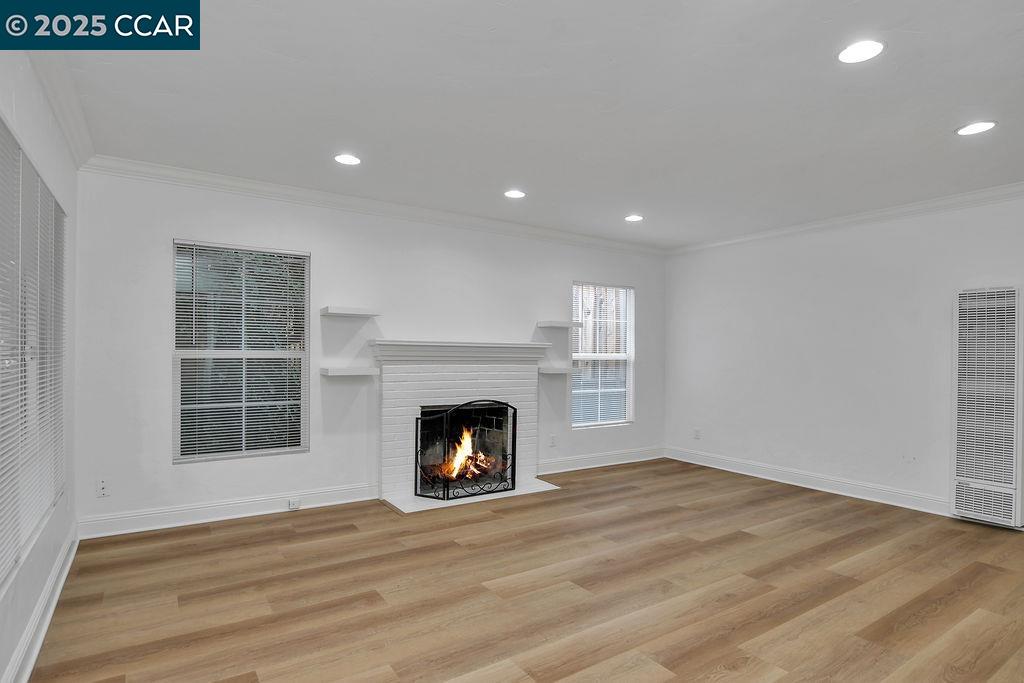 Detail Gallery Image 5 of 24 For 1830 Pine Street, Martinez,  CA 94553 - 3 Beds | 1 Baths