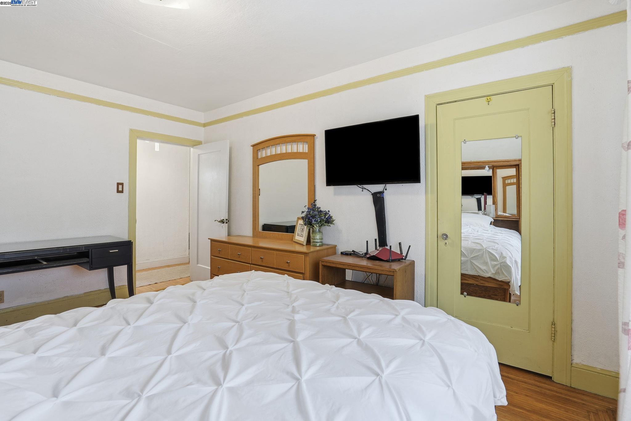 Detail Gallery Image 24 of 54 For 937 Helen Ave, San Leandro,  CA 94577 - 5 Beds | 3 Baths