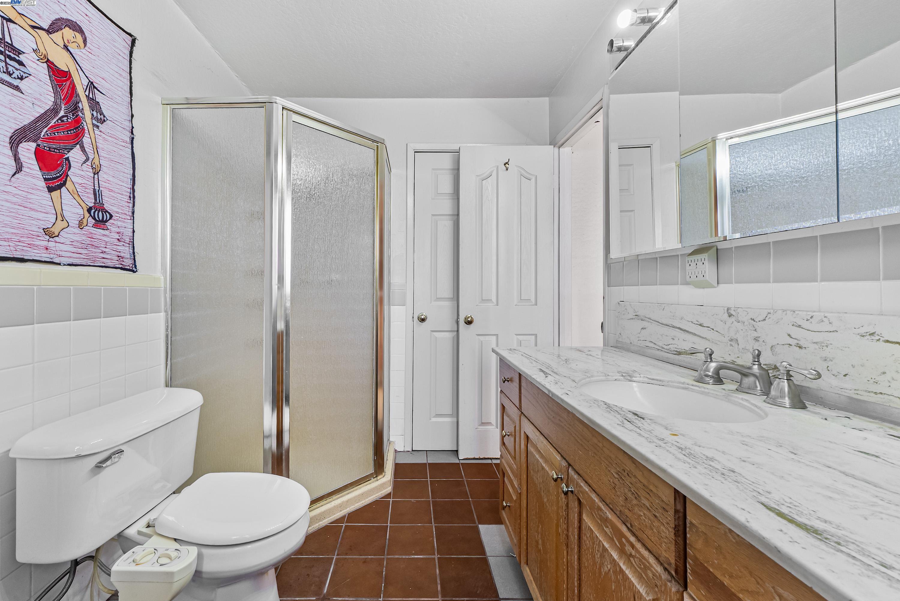 Detail Gallery Image 26 of 54 For 937 Helen Ave, San Leandro,  CA 94577 - 5 Beds | 3 Baths