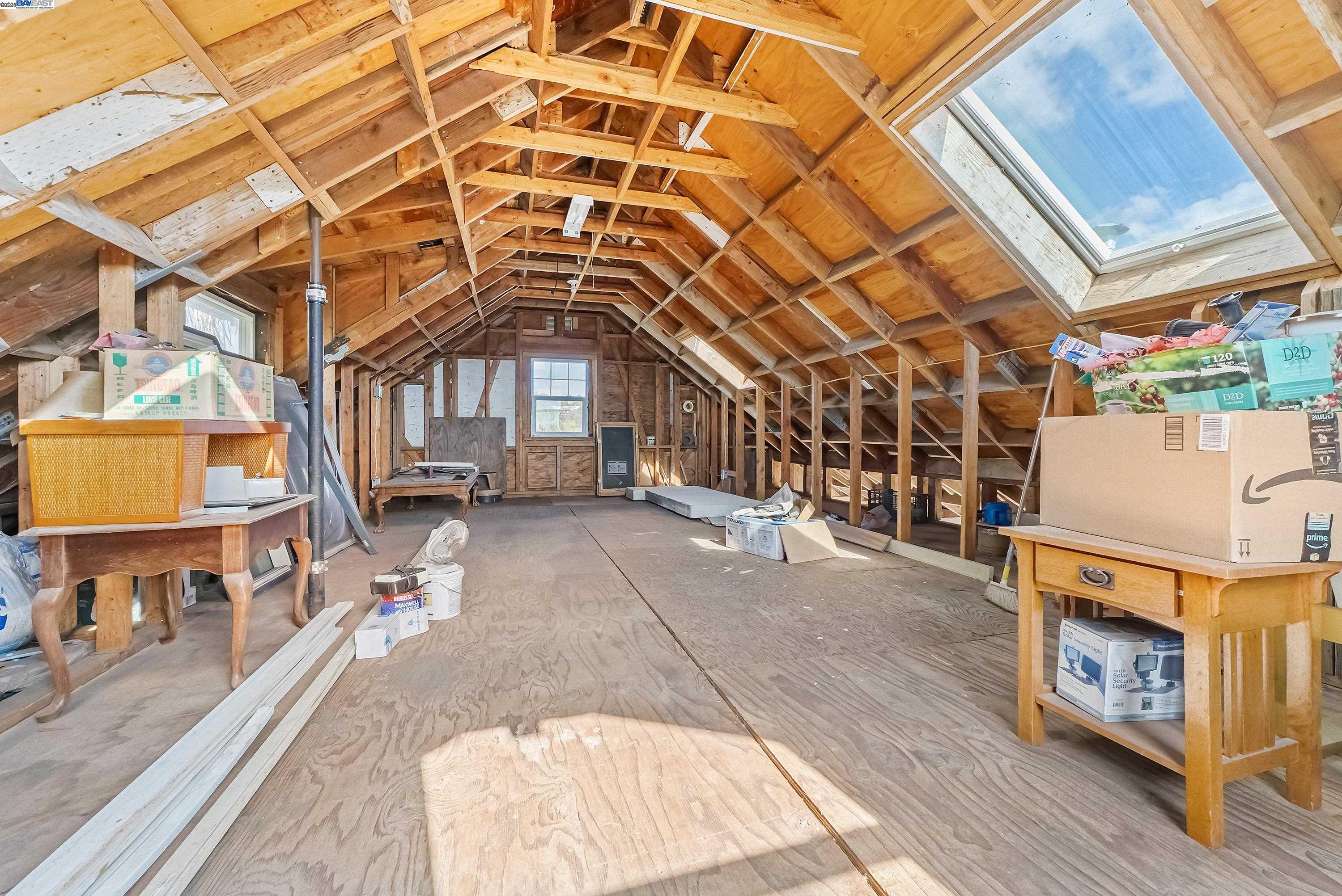 Detail Gallery Image 27 of 54 For 937 Helen Ave, San Leandro,  CA 94577 - 5 Beds | 3 Baths