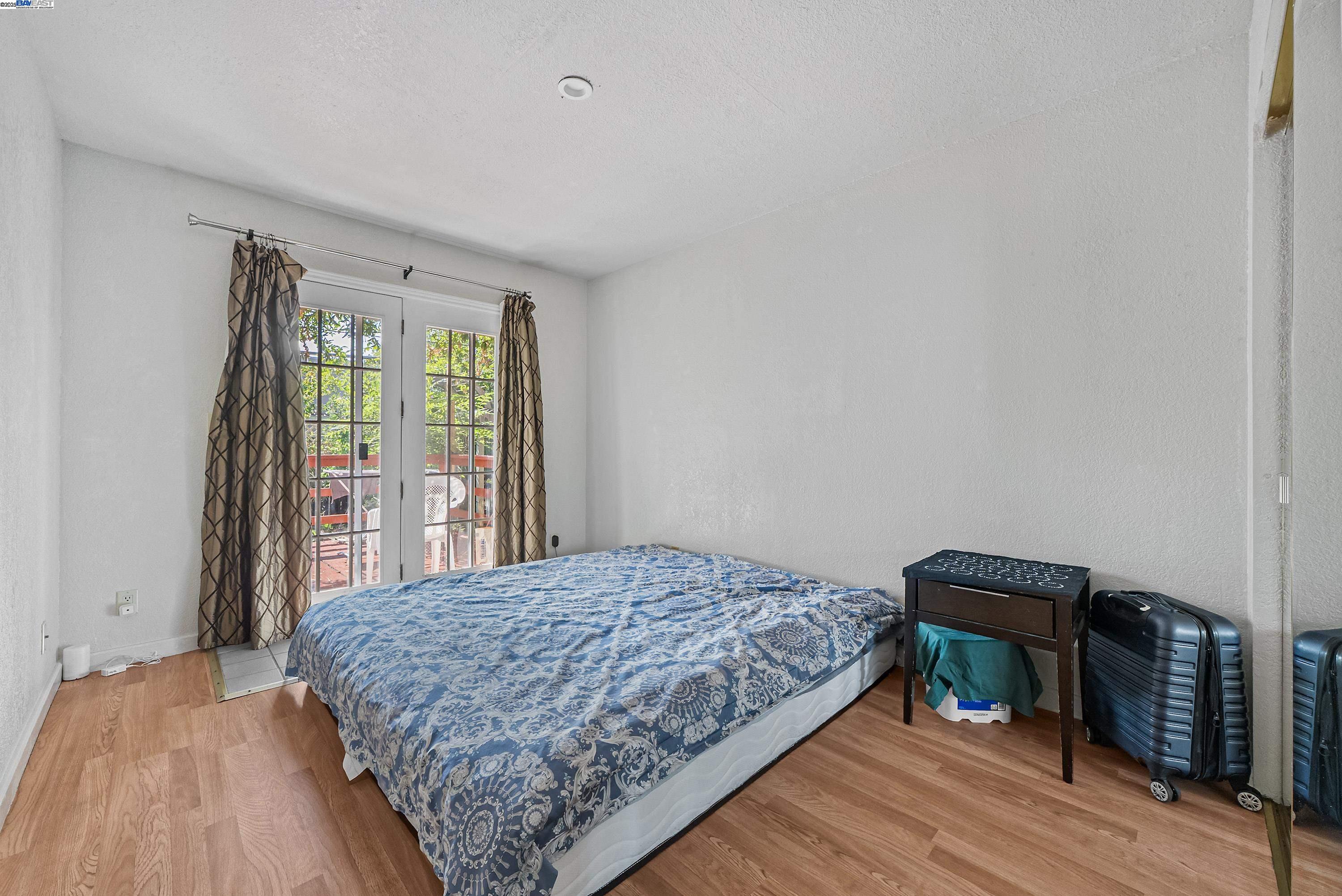 Detail Gallery Image 35 of 54 For 937 Helen Ave, San Leandro,  CA 94577 - 5 Beds | 3 Baths