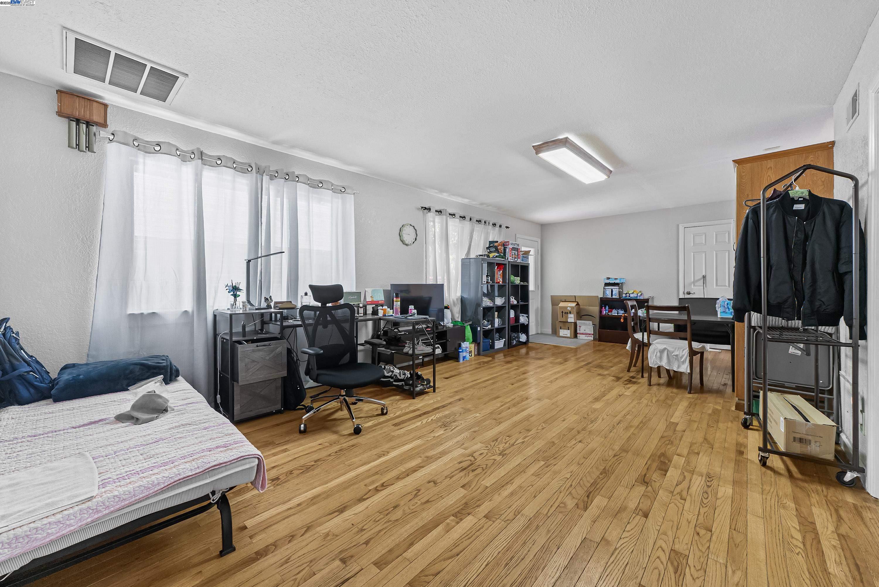 Detail Gallery Image 44 of 54 For 937 Helen Ave, San Leandro,  CA 94577 - 5 Beds | 3 Baths