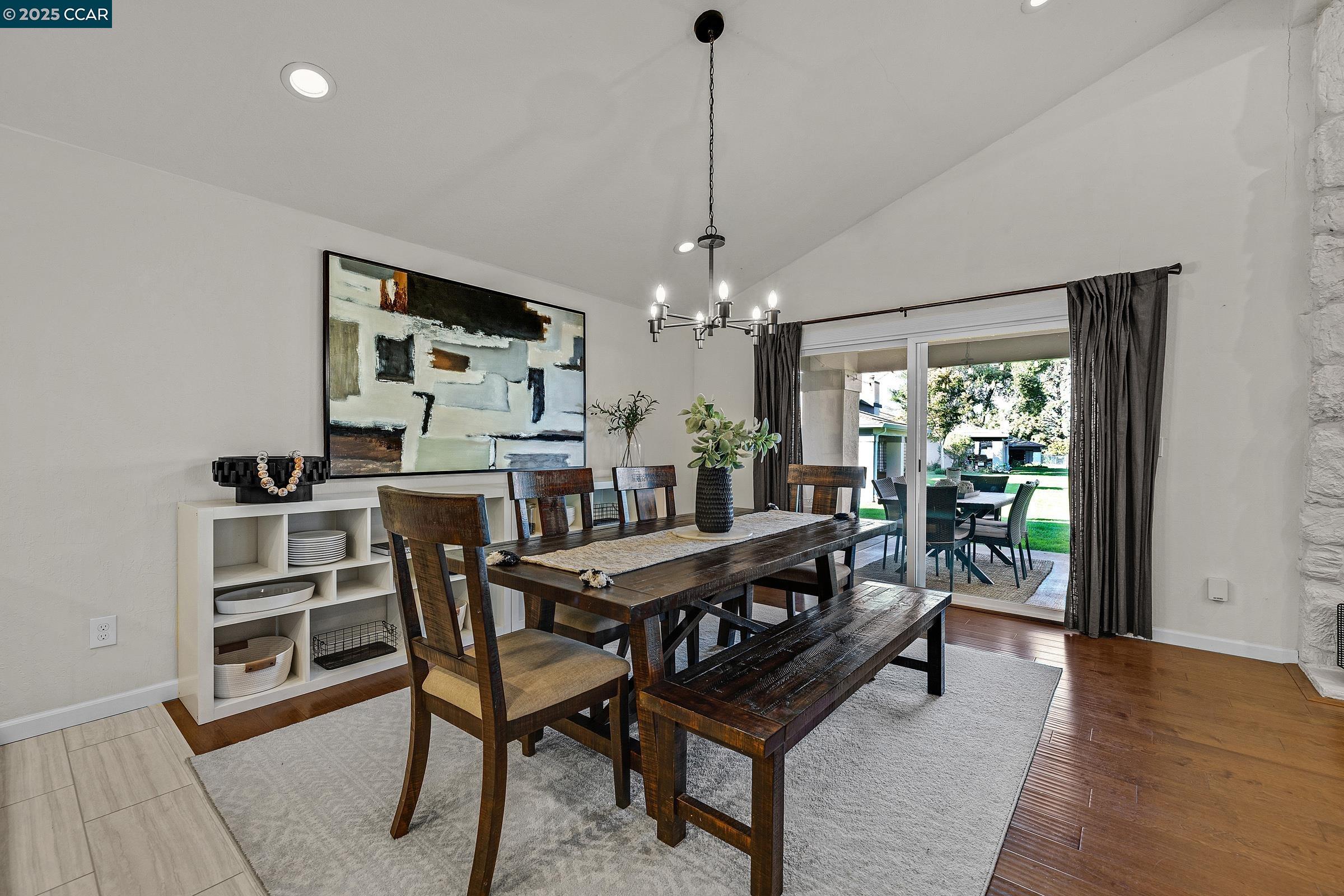 Detail Gallery Image 11 of 41 For 3716 Mesa Vista Dr, San Ramon,  CA 94583 - 3 Beds | 2 Baths