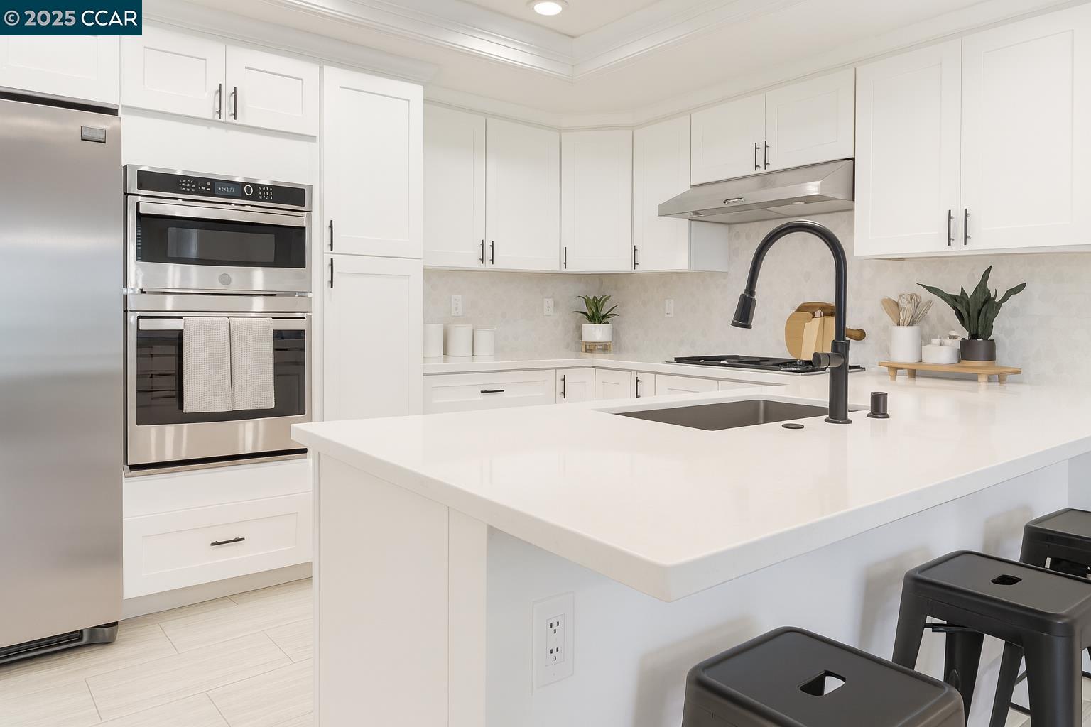 Photo #4: 41117351 Listing: Photo #4