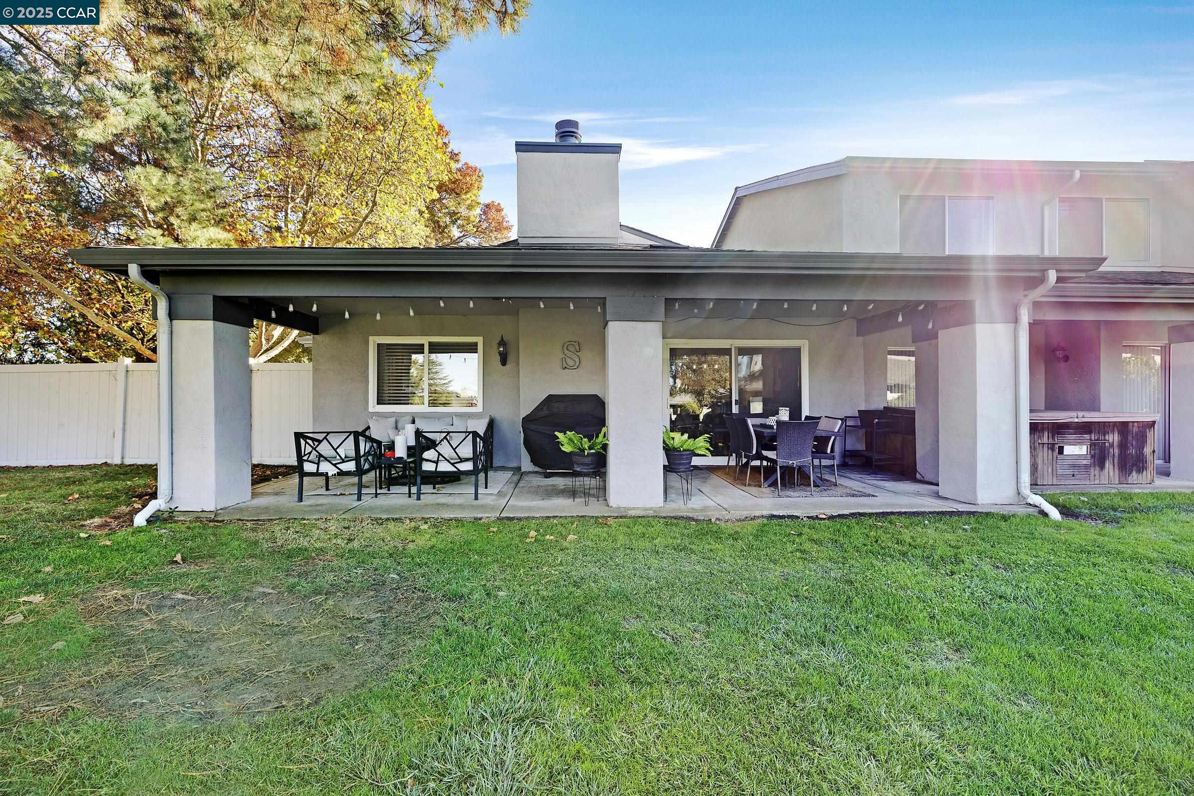 Detail Gallery Image 32 of 41 For 3716 Mesa Vista Dr, San Ramon,  CA 94583 - 3 Beds | 2 Baths