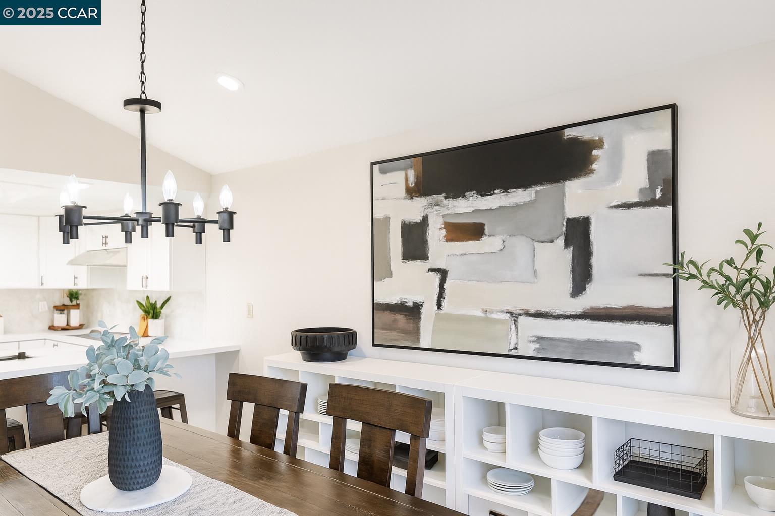 Photo #5: 41117351 Listing: Photo #5