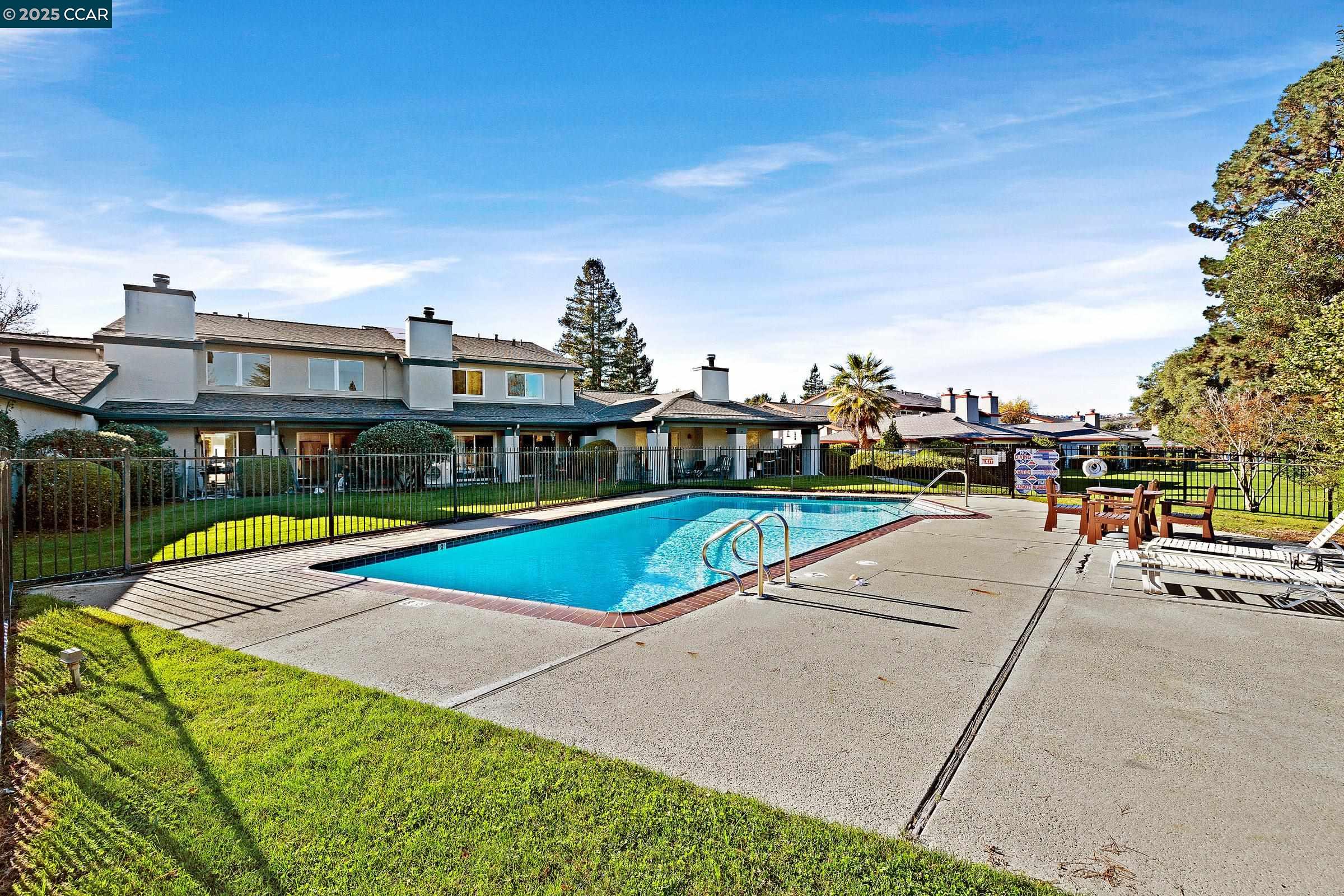 Detail Gallery Image 39 of 41 For 3716 Mesa Vista Dr, San Ramon,  CA 94583 - 3 Beds | 2 Baths