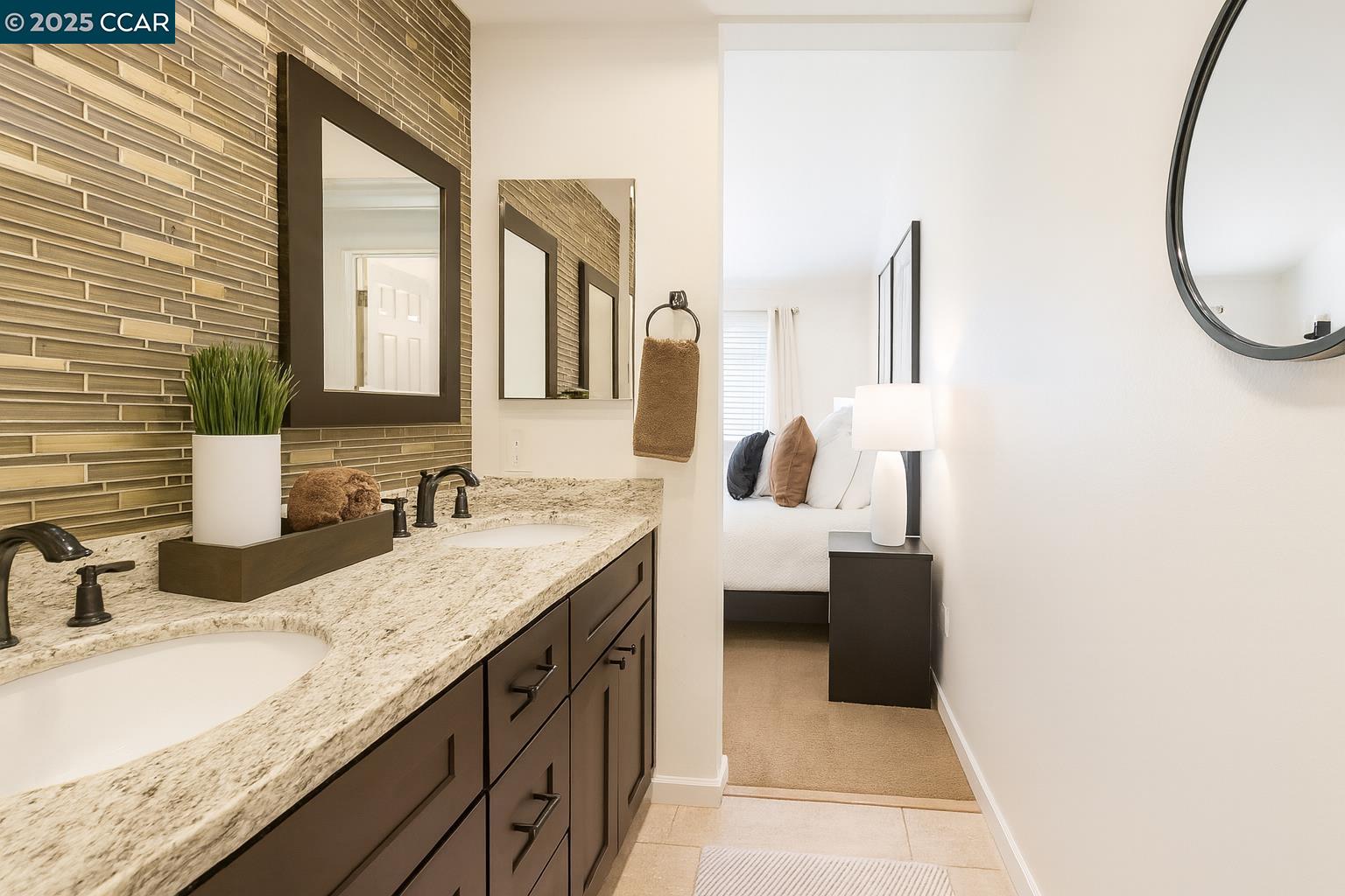 Photo #8: 41117351 Listing: Photo #8