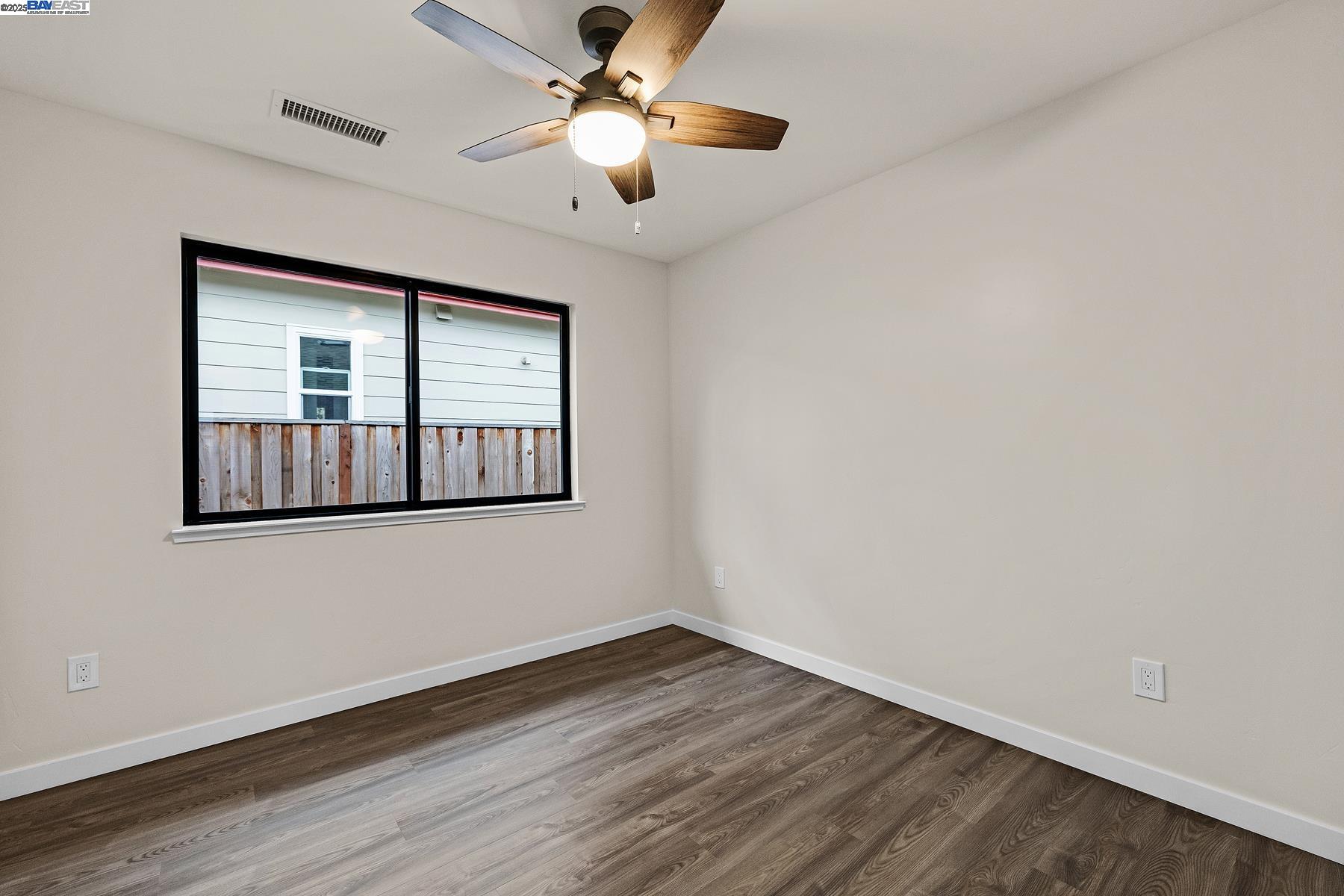 Detail Gallery Image 19 of 30 For 41422 Beatrice St, Fremont,  CA 94539 - 4 Beds | 3 Baths