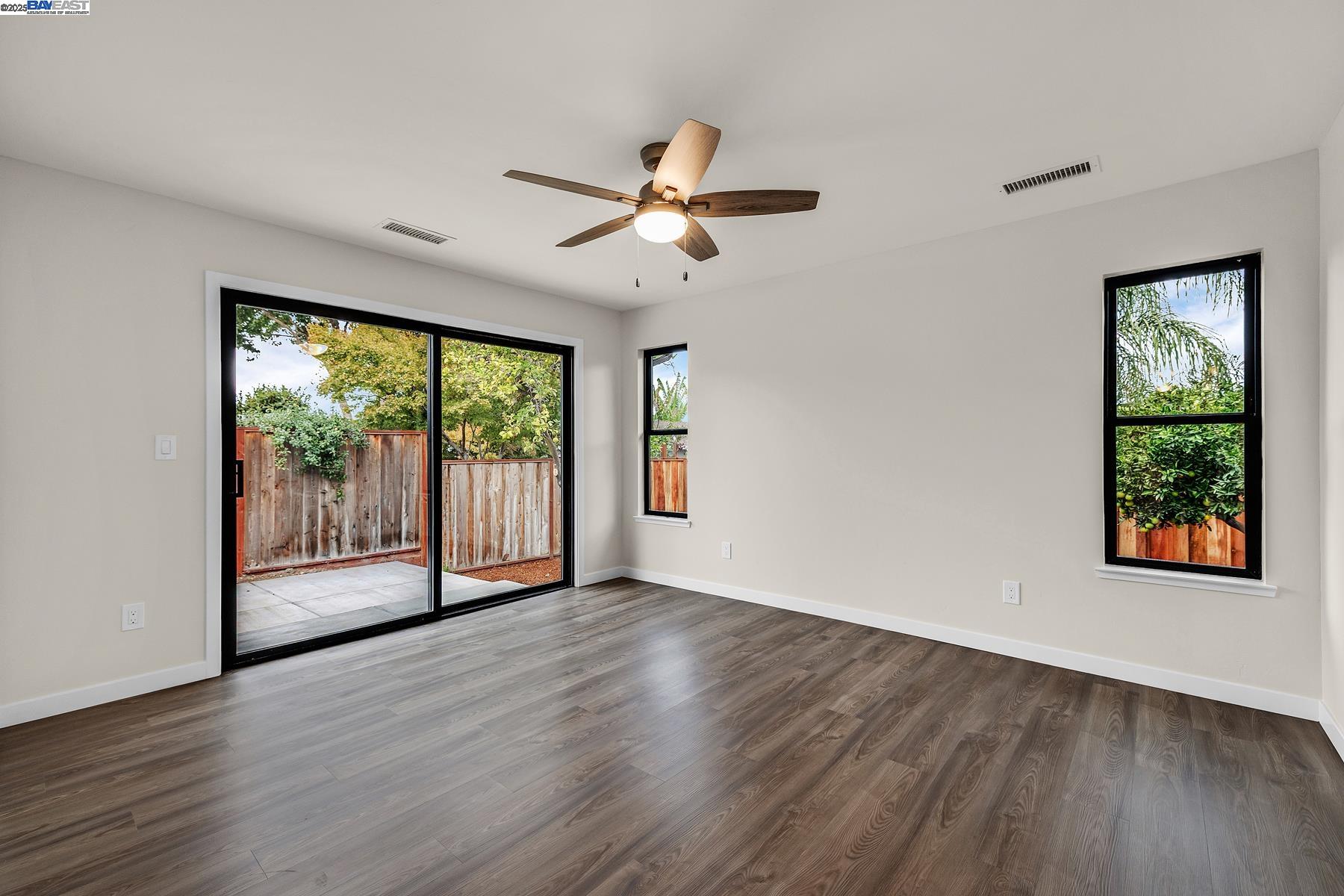 Detail Gallery Image 23 of 30 For 41422 Beatrice St, Fremont,  CA 94539 - 4 Beds | 3 Baths