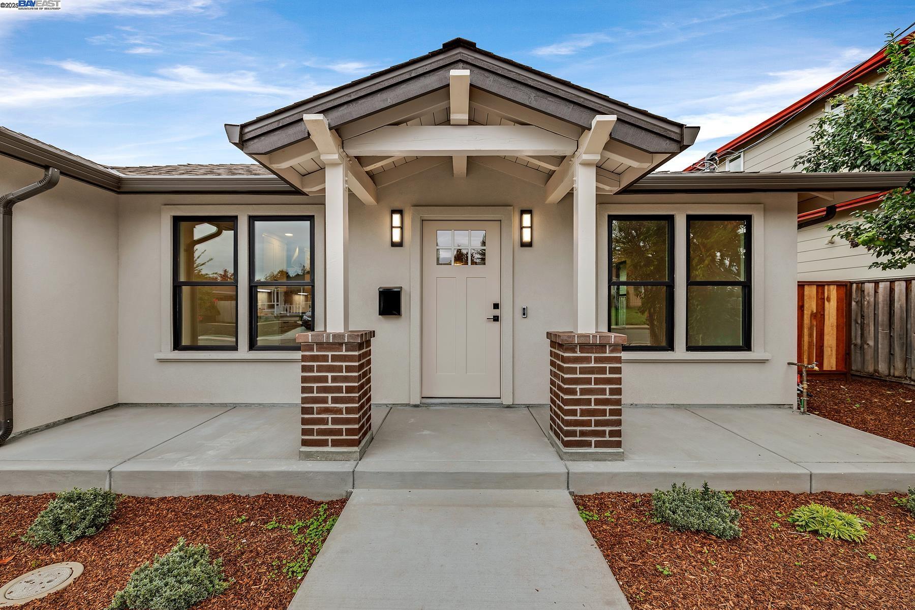 Detail Gallery Image 10 of 30 For 41422 Beatrice St, Fremont,  CA 94539 - 4 Beds | 3 Baths