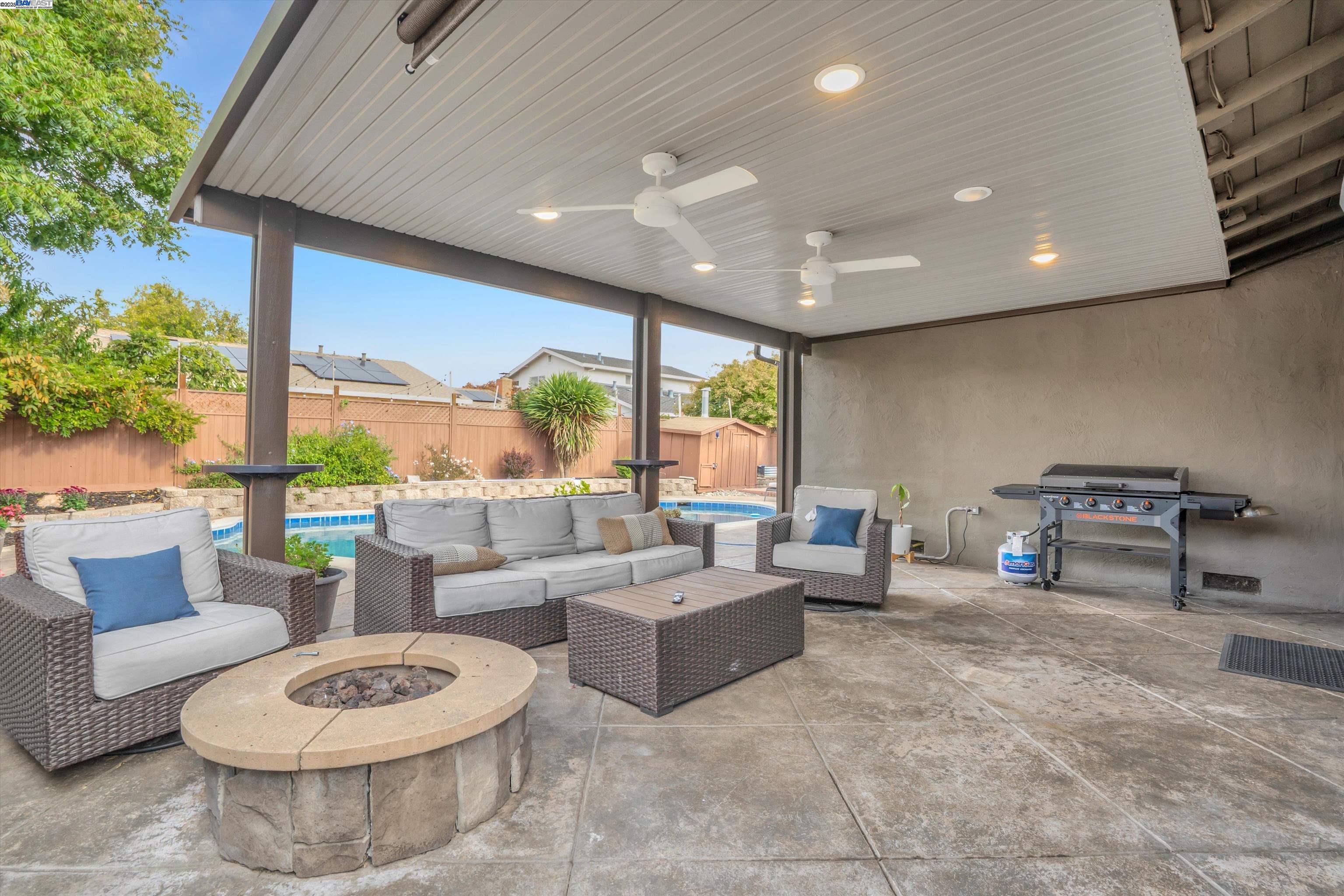 Detail Gallery Image 28 of 39 For 7347 Ione Ct, Dublin,  CA 94568 - 4 Beds | 2 Baths