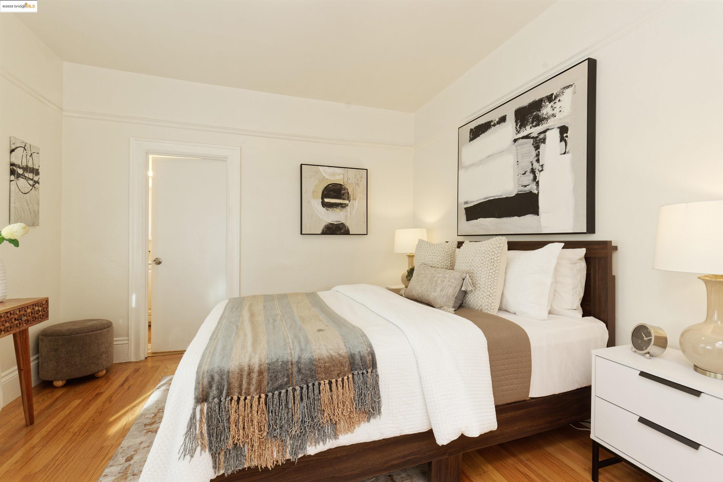 Detail Gallery Image 19 of 27 For 716 39th St, Oakland,  CA 94609 - 3 Beds | 2 Baths