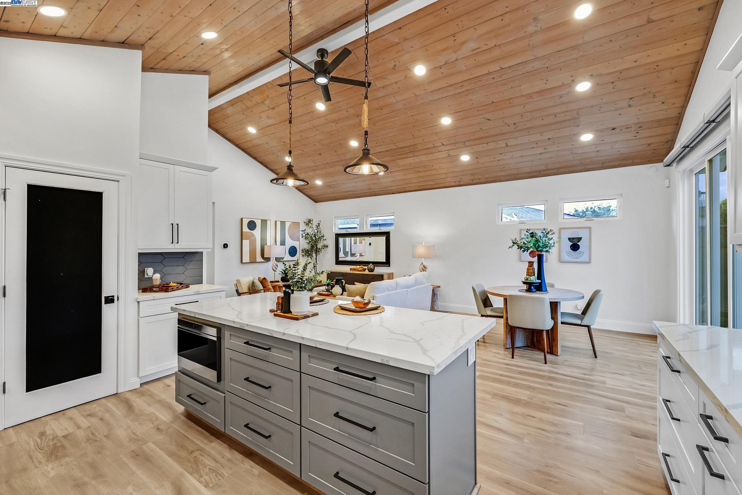 Detail Gallery Image 13 of 43 For 3912 Yale Way, Livermore,  CA 94550 - 4 Beds | 2/1 Baths