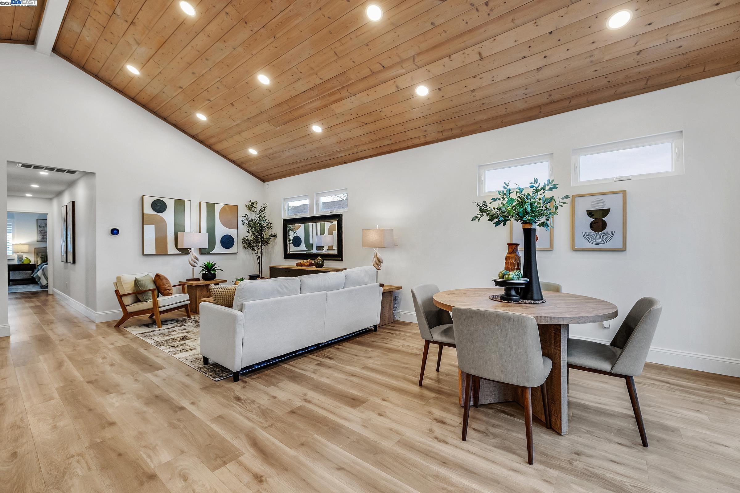 Detail Gallery Image 14 of 43 For 3912 Yale Way, Livermore,  CA 94550 - 4 Beds | 2/1 Baths