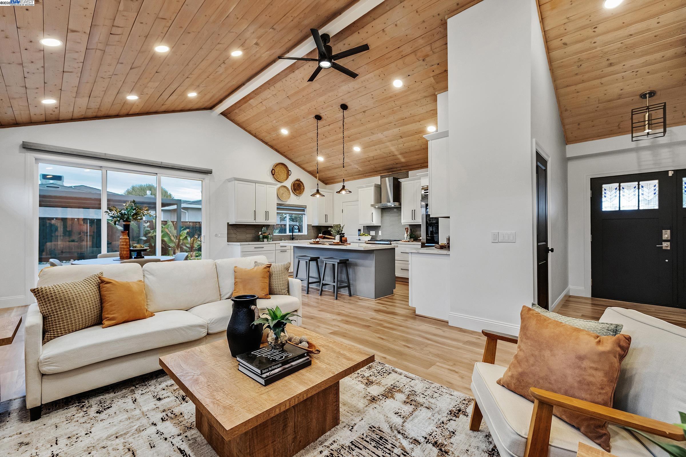 Detail Gallery Image 17 of 43 For 3912 Yale Way, Livermore,  CA 94550 - 4 Beds | 2/1 Baths