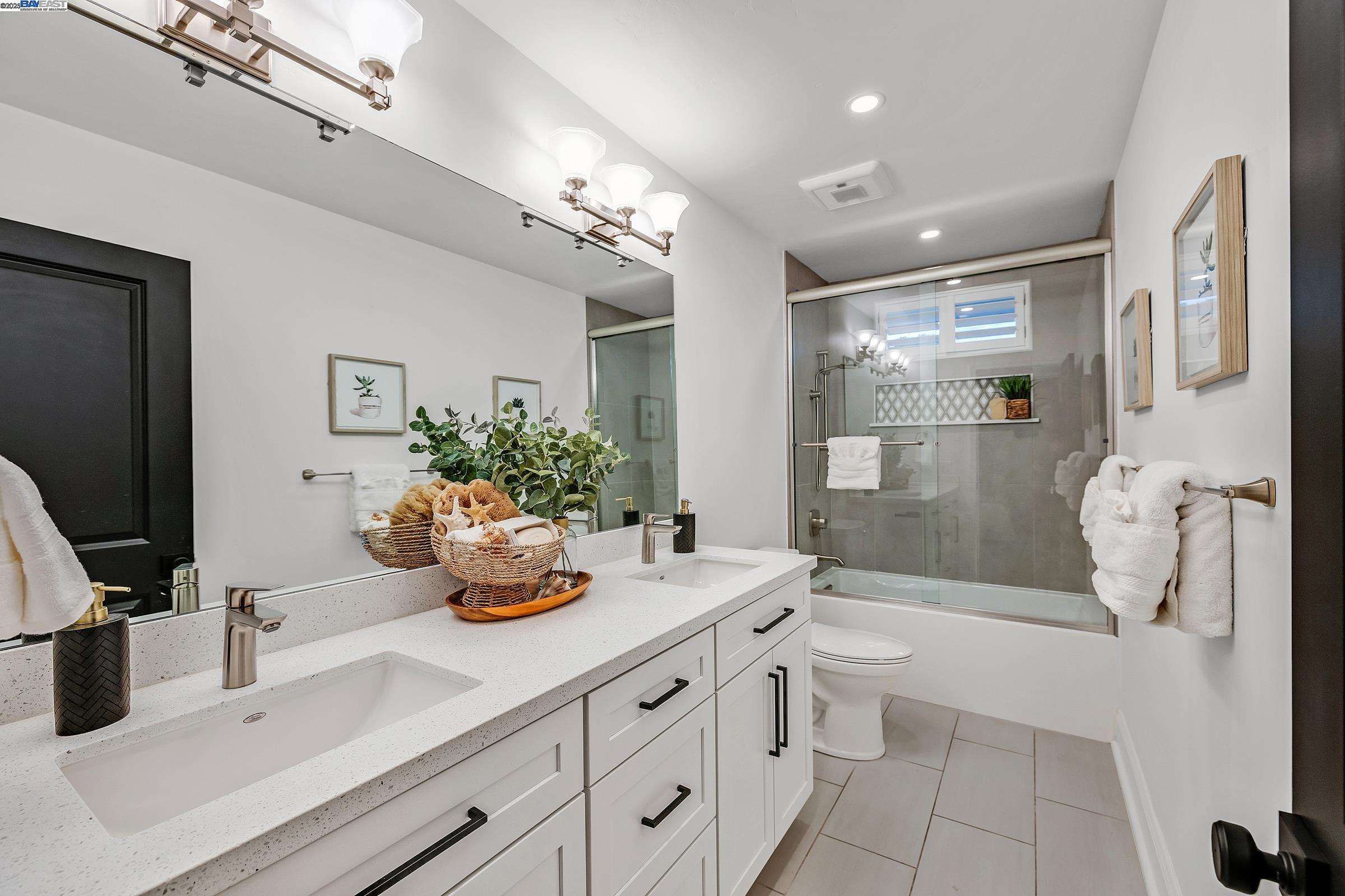 Detail Gallery Image 26 of 43 For 3912 Yale Way, Livermore,  CA 94550 - 4 Beds | 2/1 Baths