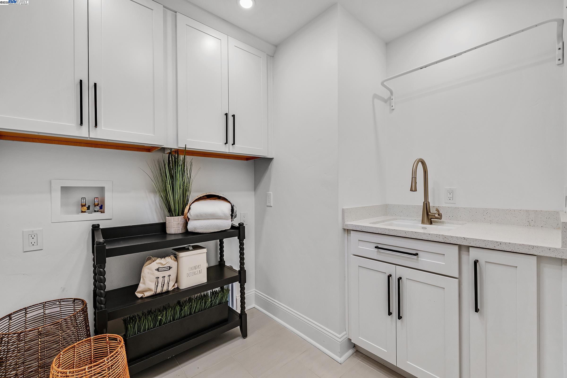 Detail Gallery Image 31 of 43 For 3912 Yale Way, Livermore,  CA 94550 - 4 Beds | 2/1 Baths