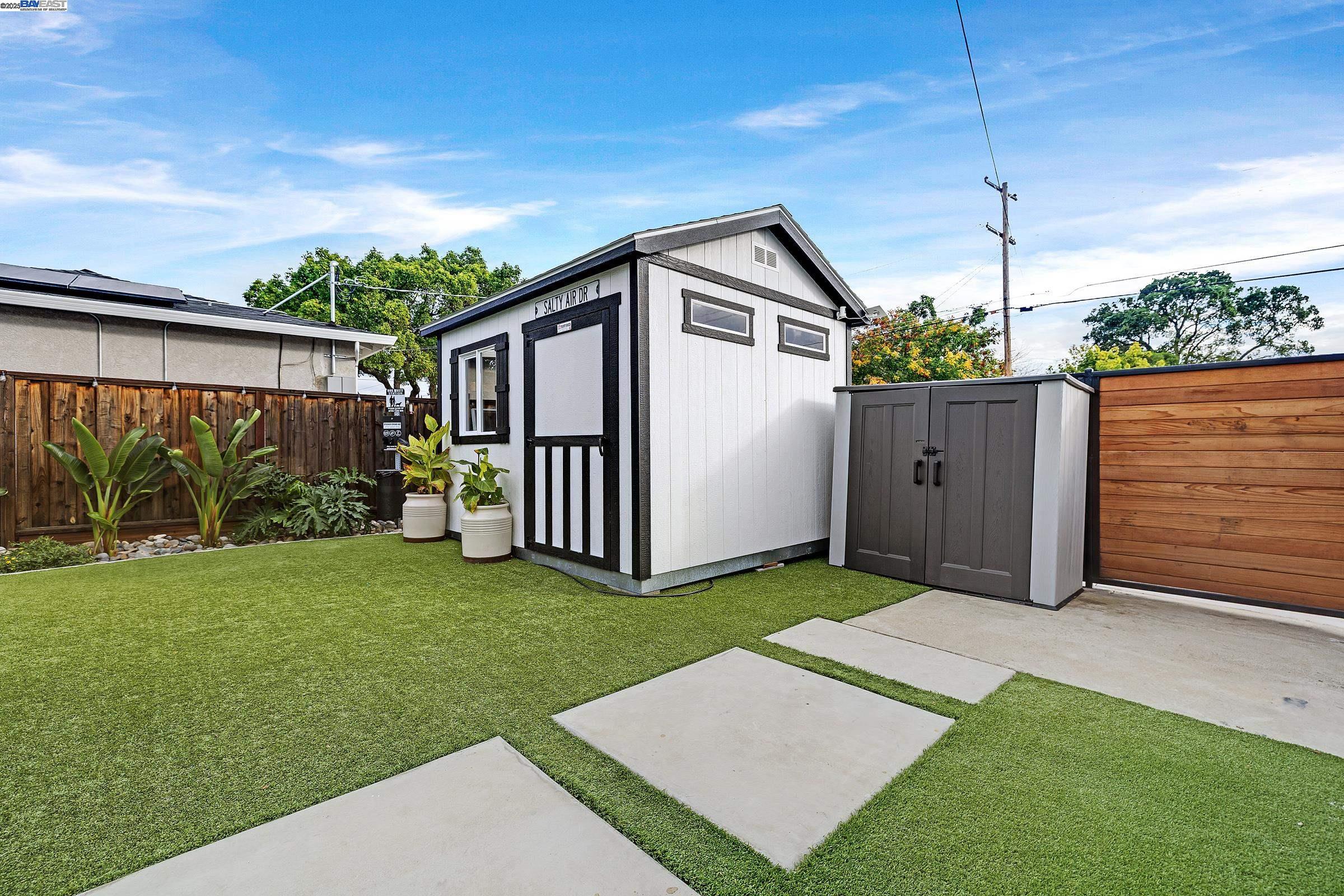 Detail Gallery Image 36 of 43 For 3912 Yale Way, Livermore,  CA 94550 - 4 Beds | 2/1 Baths