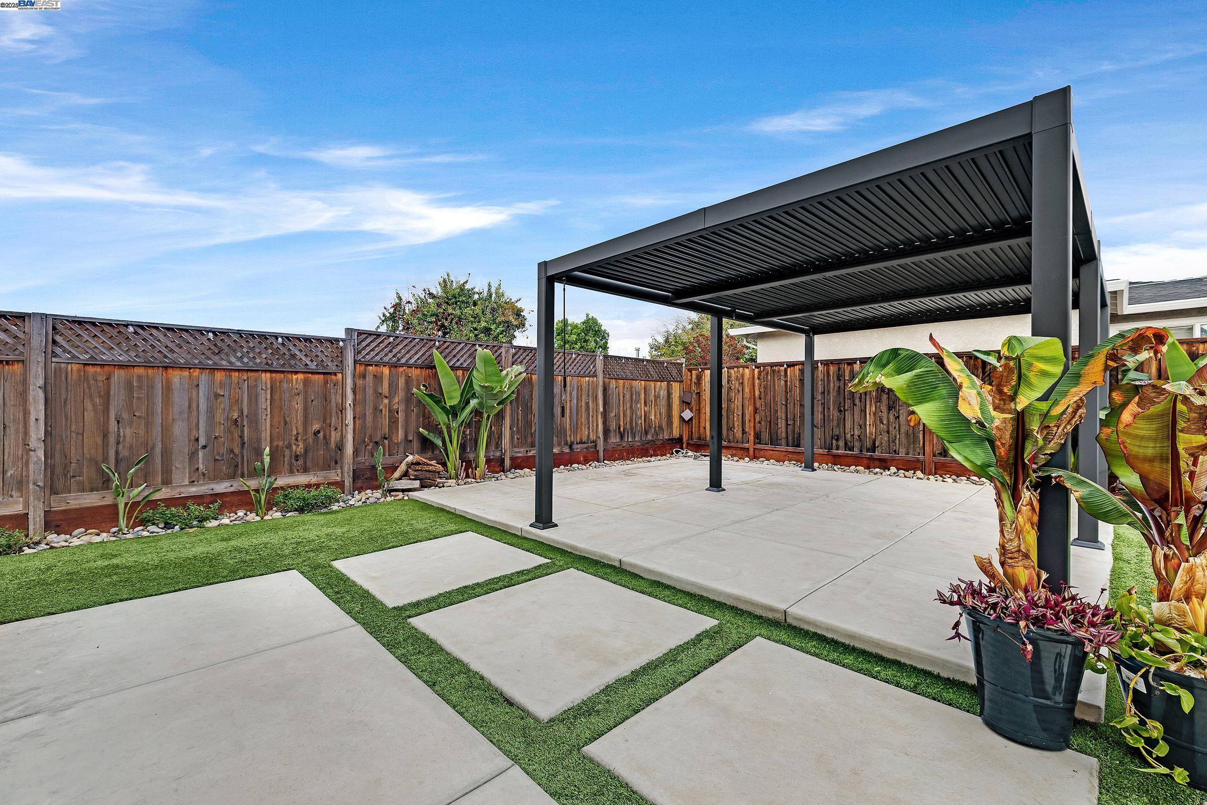 Detail Gallery Image 40 of 43 For 3912 Yale Way, Livermore,  CA 94550 - 4 Beds | 2/1 Baths