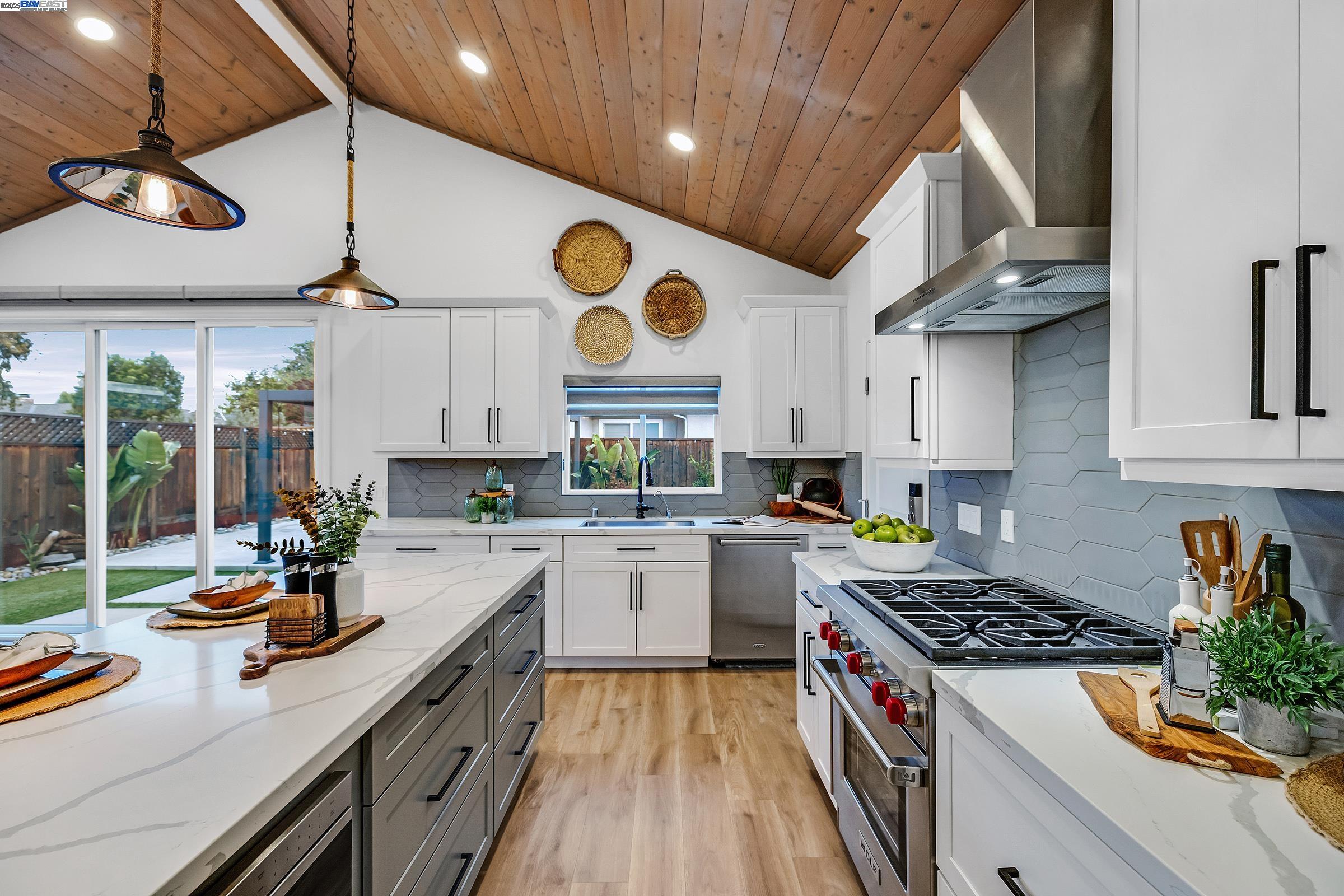 Detail Gallery Image 10 of 43 For 3912 Yale Way, Livermore,  CA 94550 - 4 Beds | 2/1 Baths