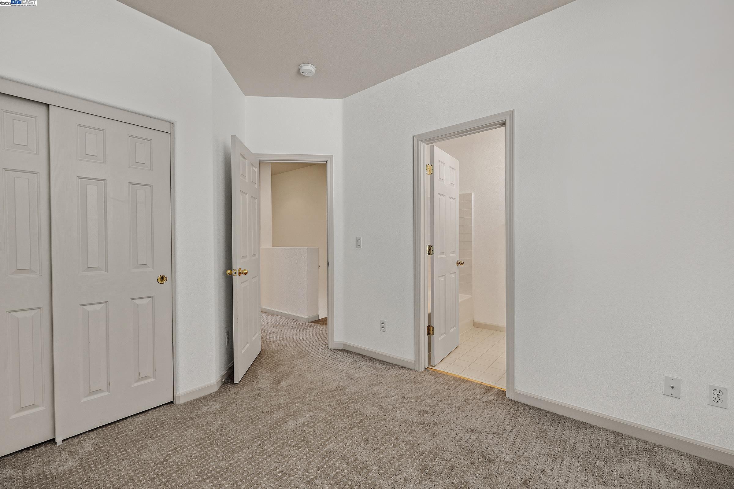 Detail Gallery Image 17 of 45 For 710 City Walk Pl #4,  Hayward,  CA 94541 - 3 Beds | 2/1 Baths