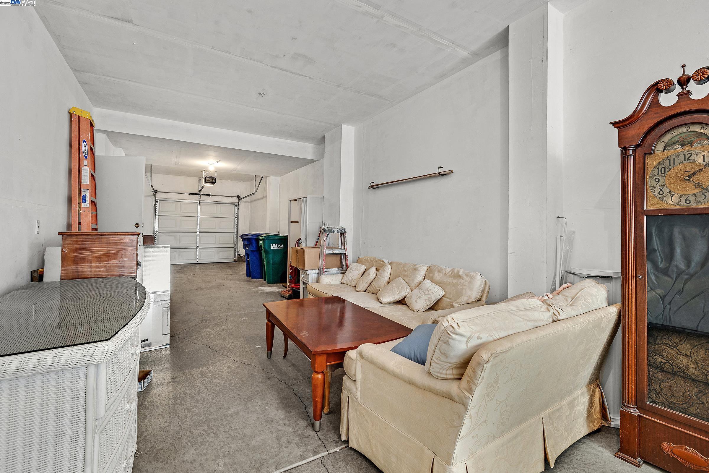 Detail Gallery Image 35 of 47 For 710 City Walk Pl #4,  Hayward,  CA 94541 - 3 Beds | 2/1 Baths