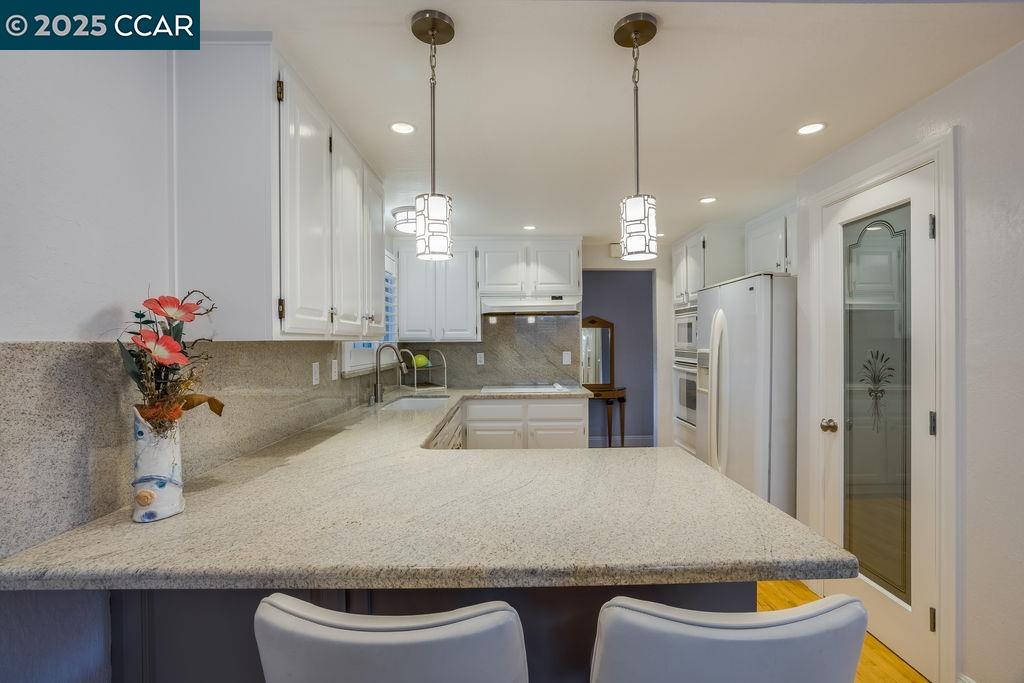 Detail Gallery Image 19 of 60 For 1221 Mcewing Ct, Concord,  CA 94521 - 3 Beds | 2 Baths